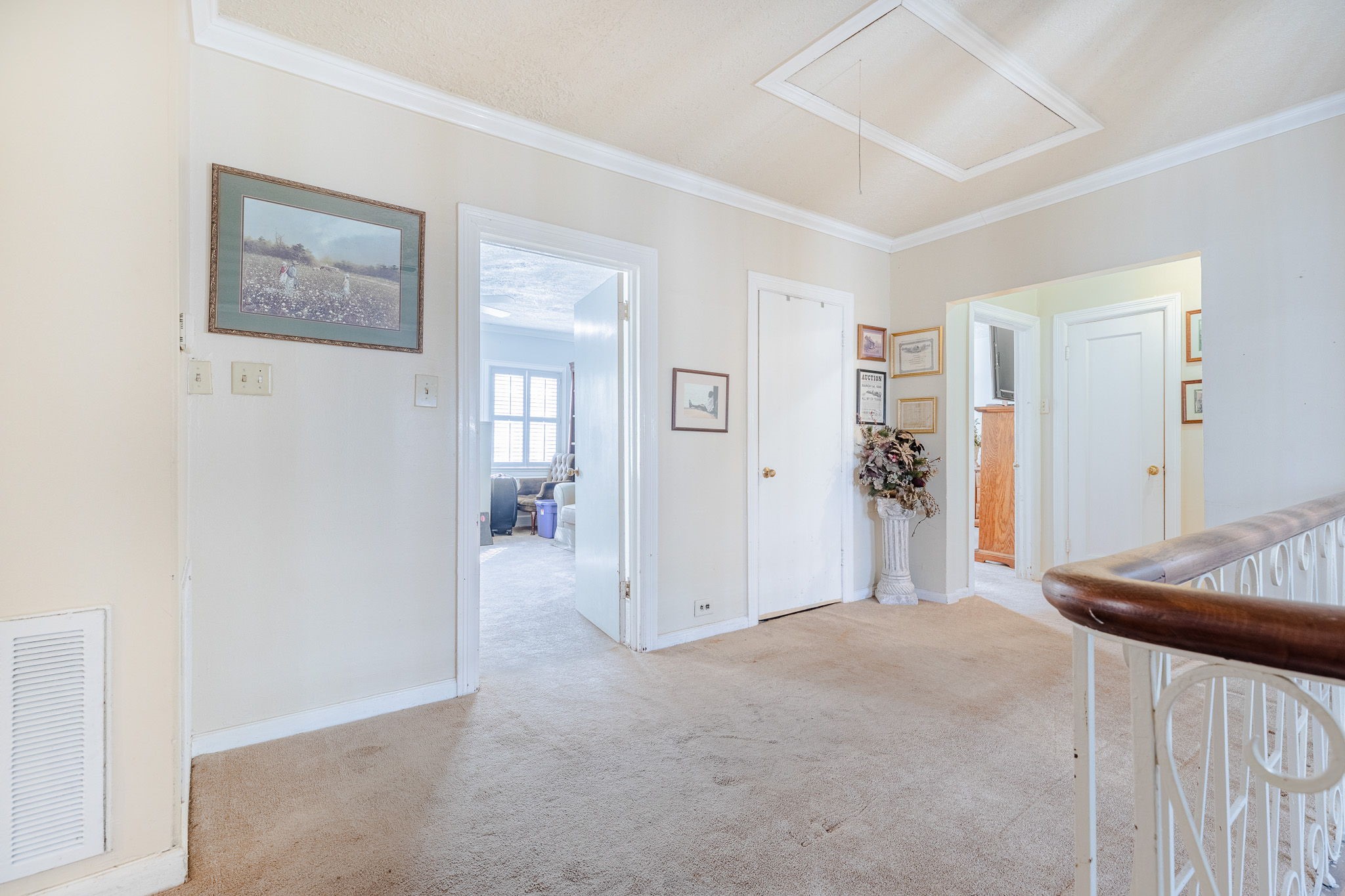 3620 S Macgregor Way Property Photo 10