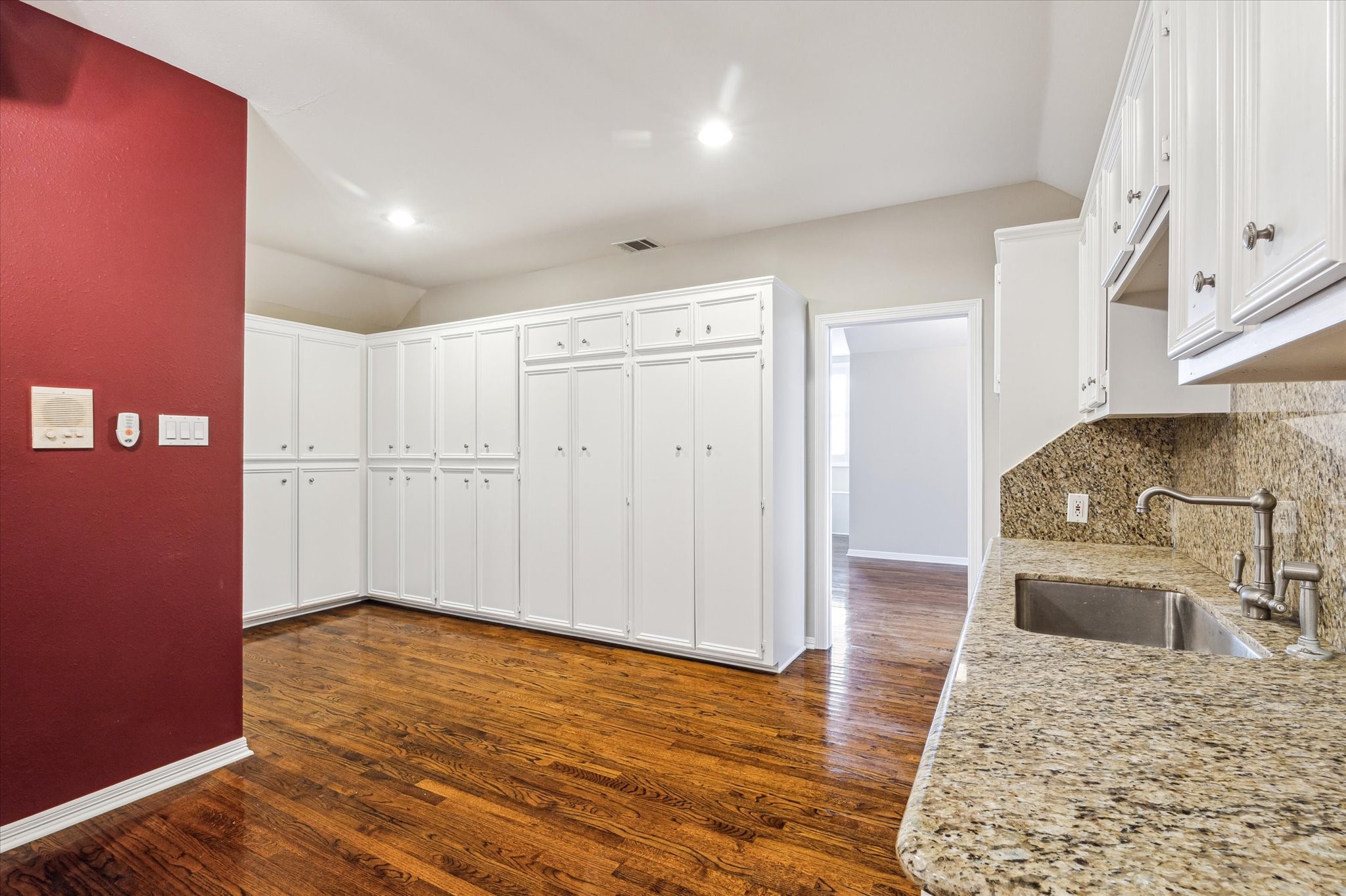 1406 Spring Cress Lane Property Photo 33