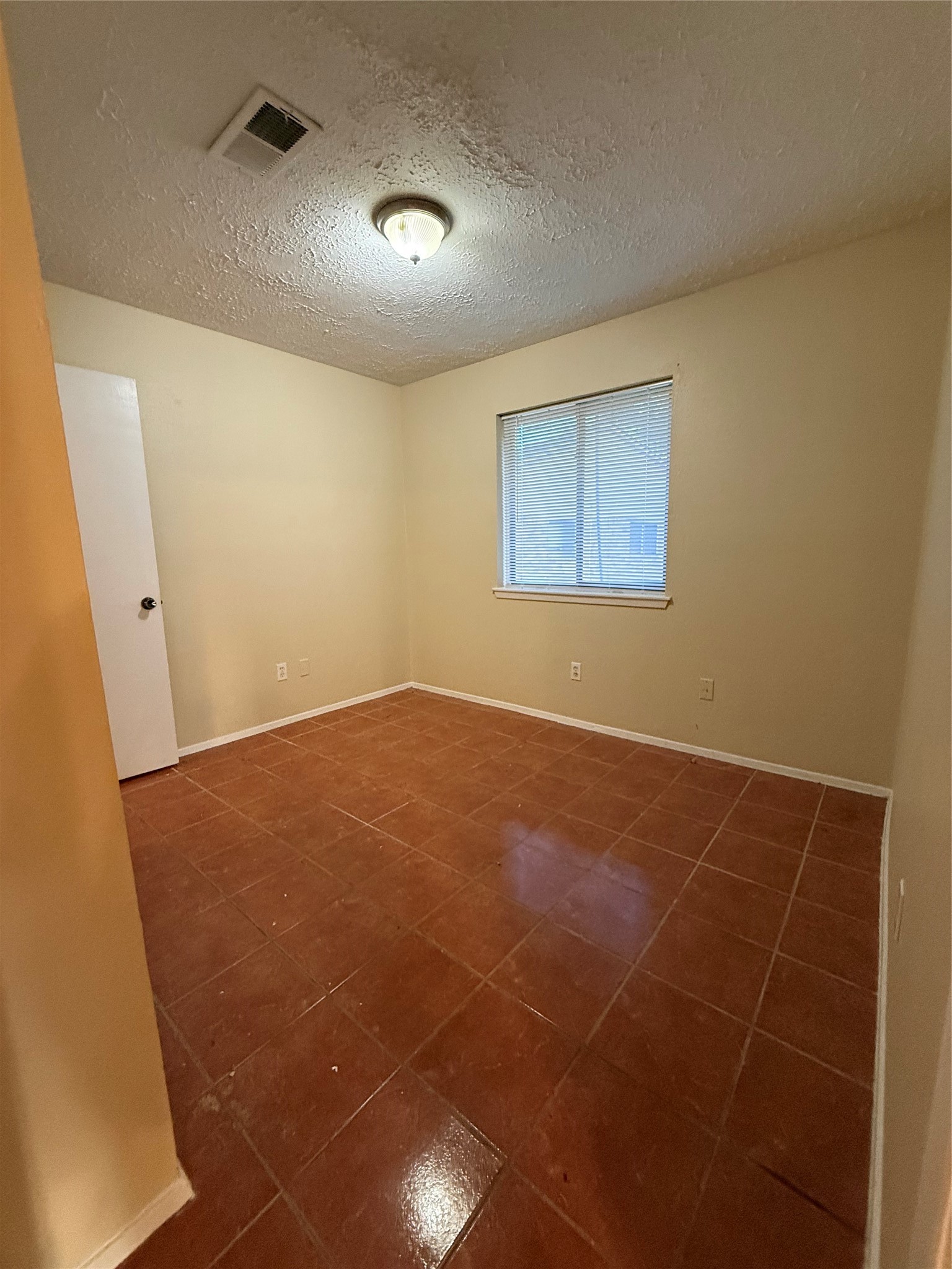 2211 Spring Dusk Lane Property Photo 11