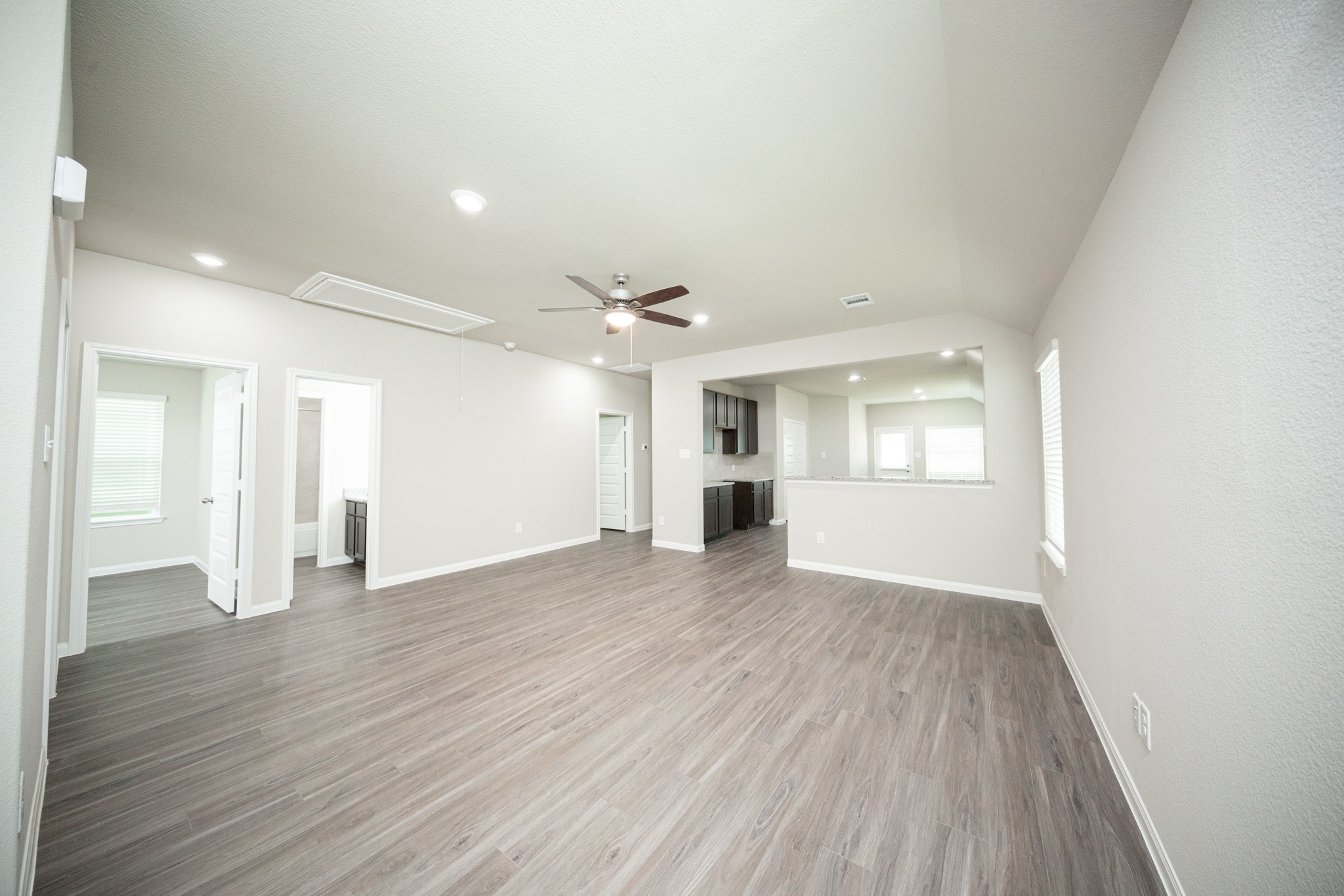 14107 Balcones Fault Court Property Photo 4