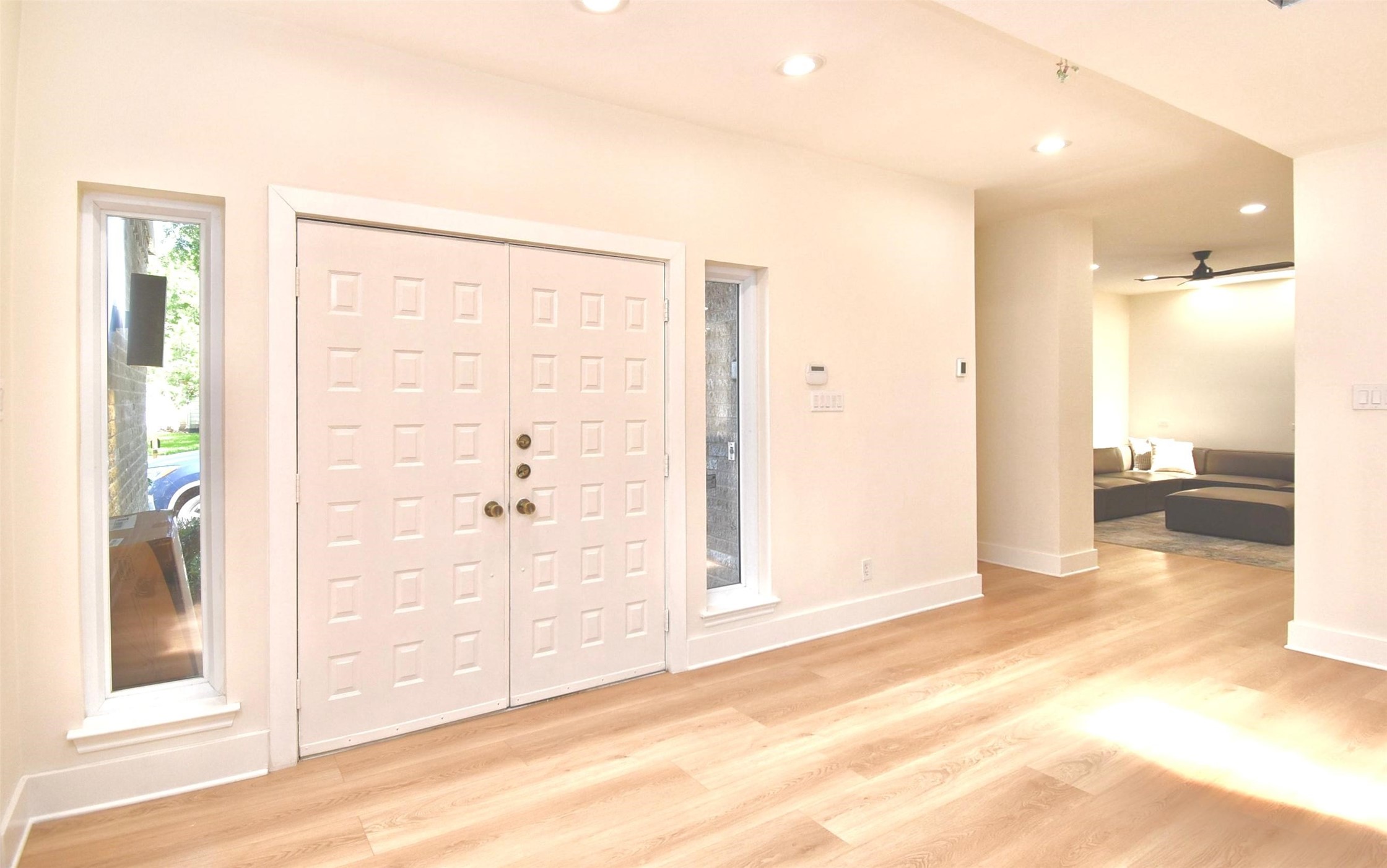 11806 Braesridge Drive Property Photo 2