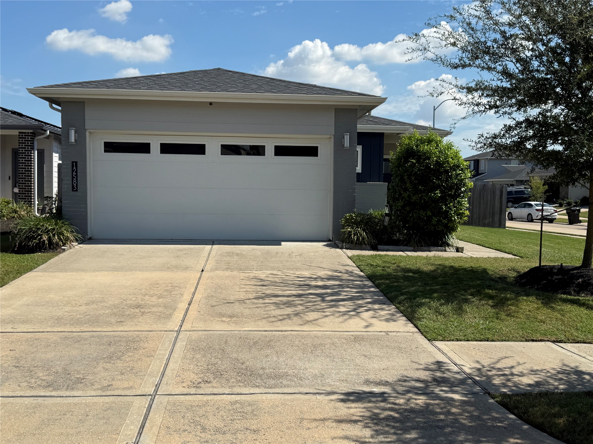 12583 Fleet River Road Property Photo 1