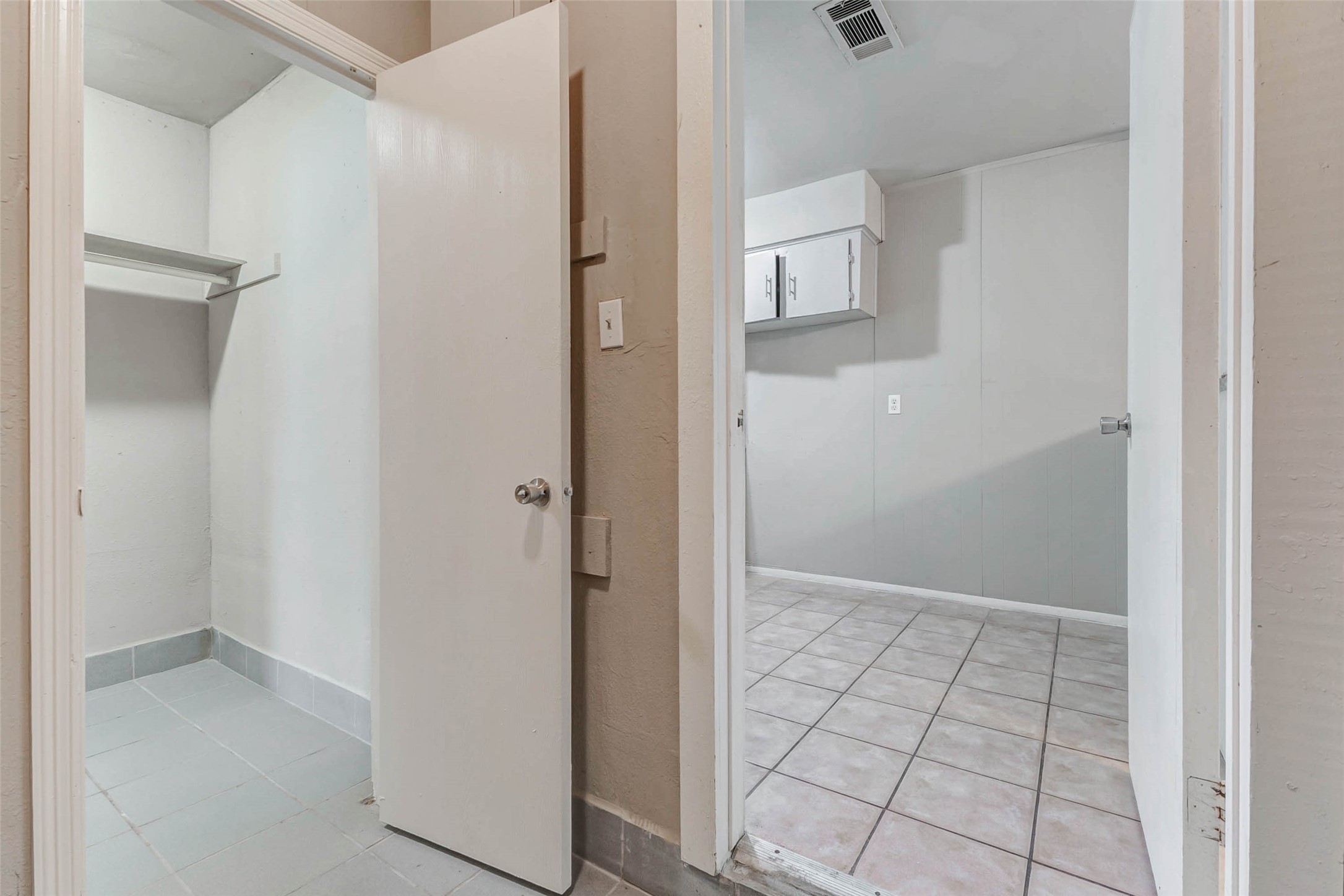 7302 England Street Property Photo 14