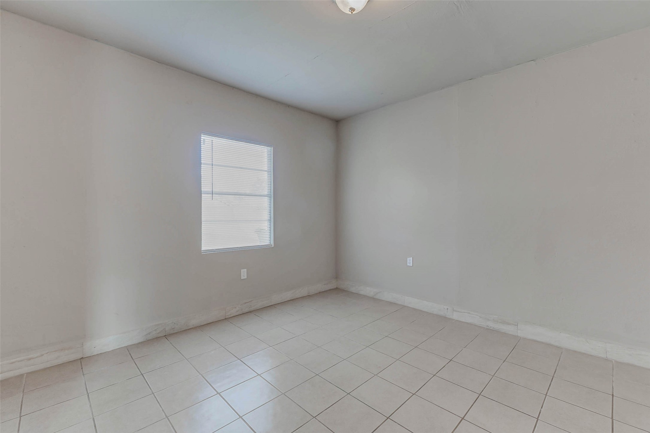 7302 England Street Property Photo 19