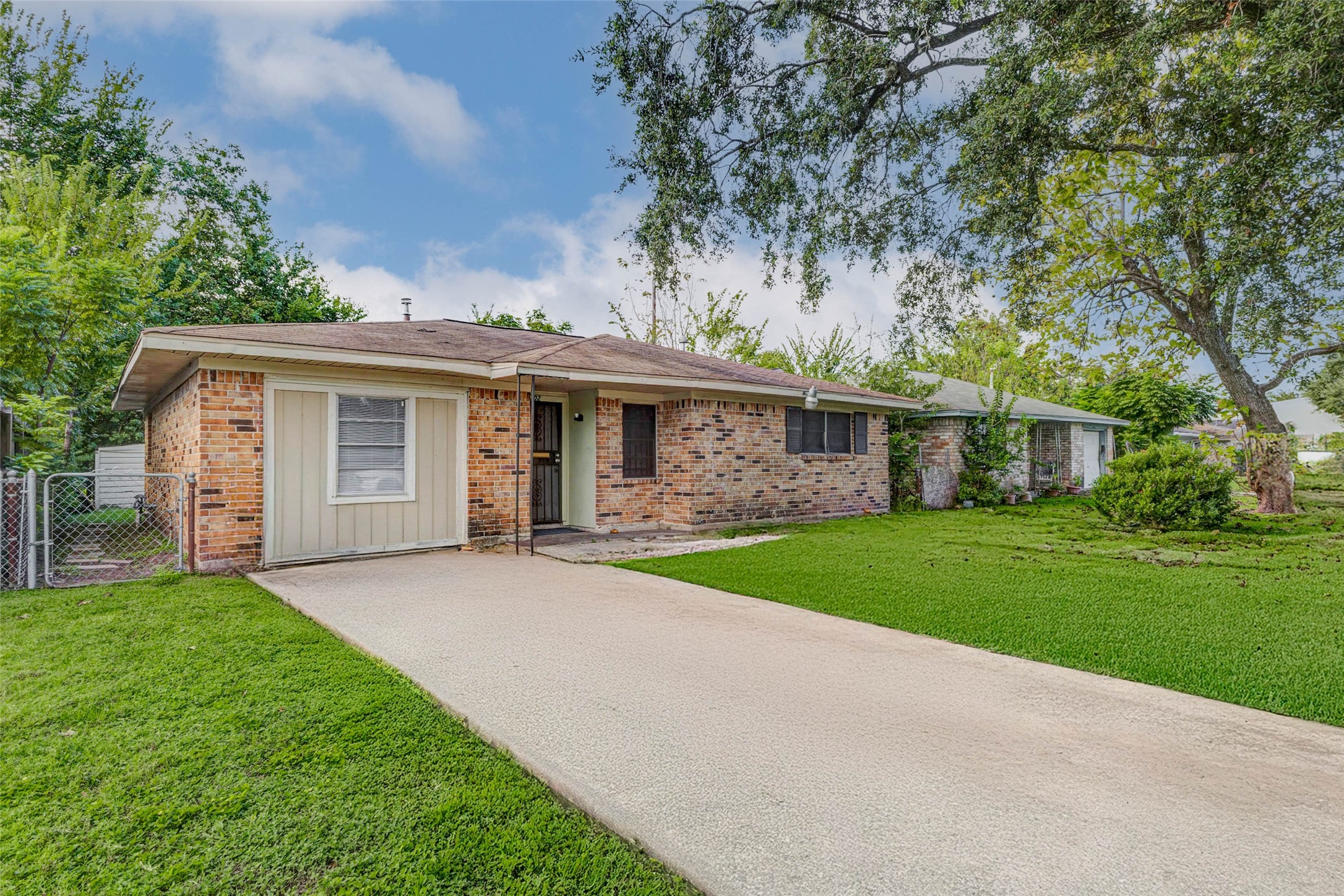 7302 England Street Property Photo 24