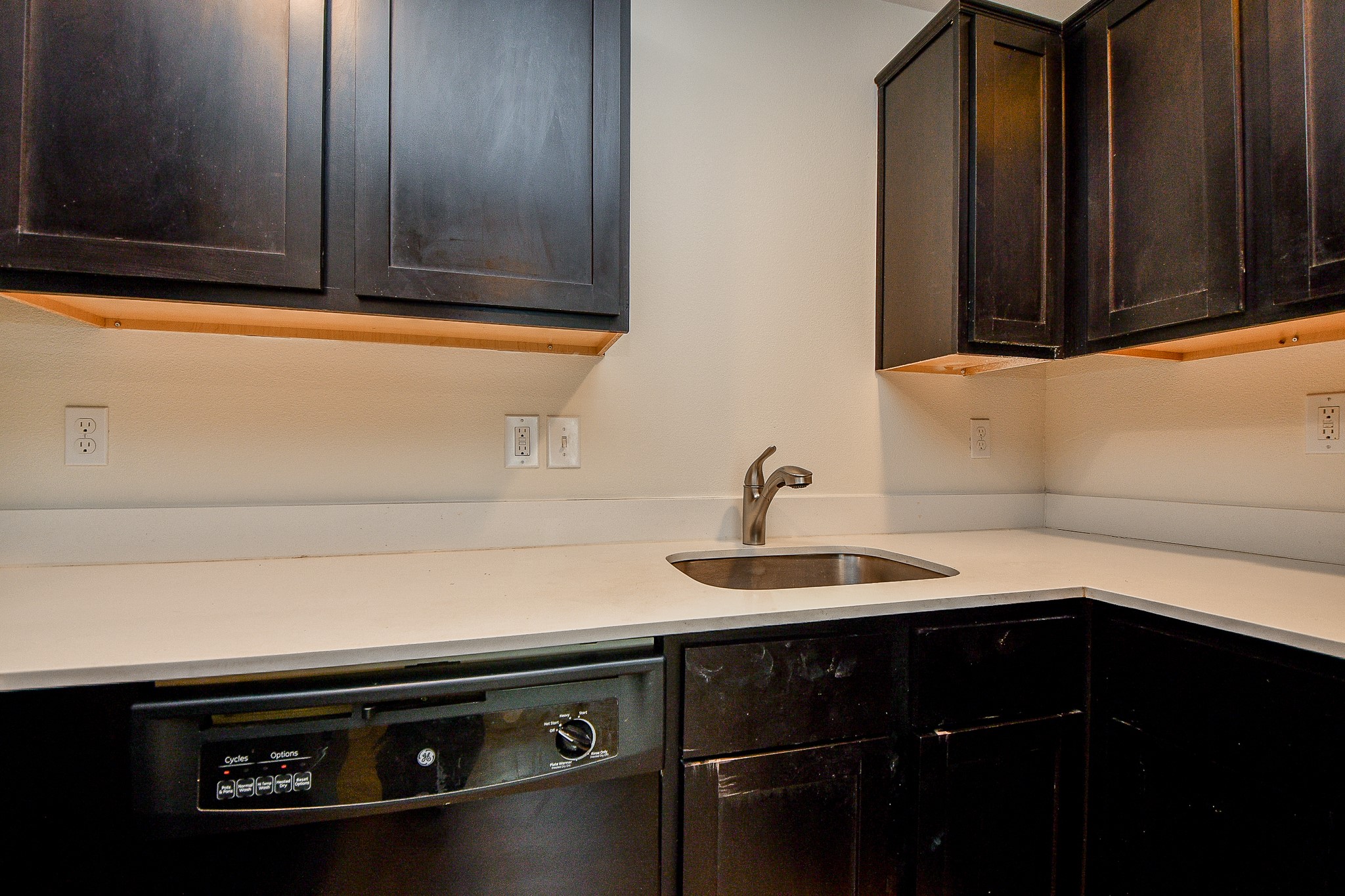 1009 Enid Street 3 Property Photo 14