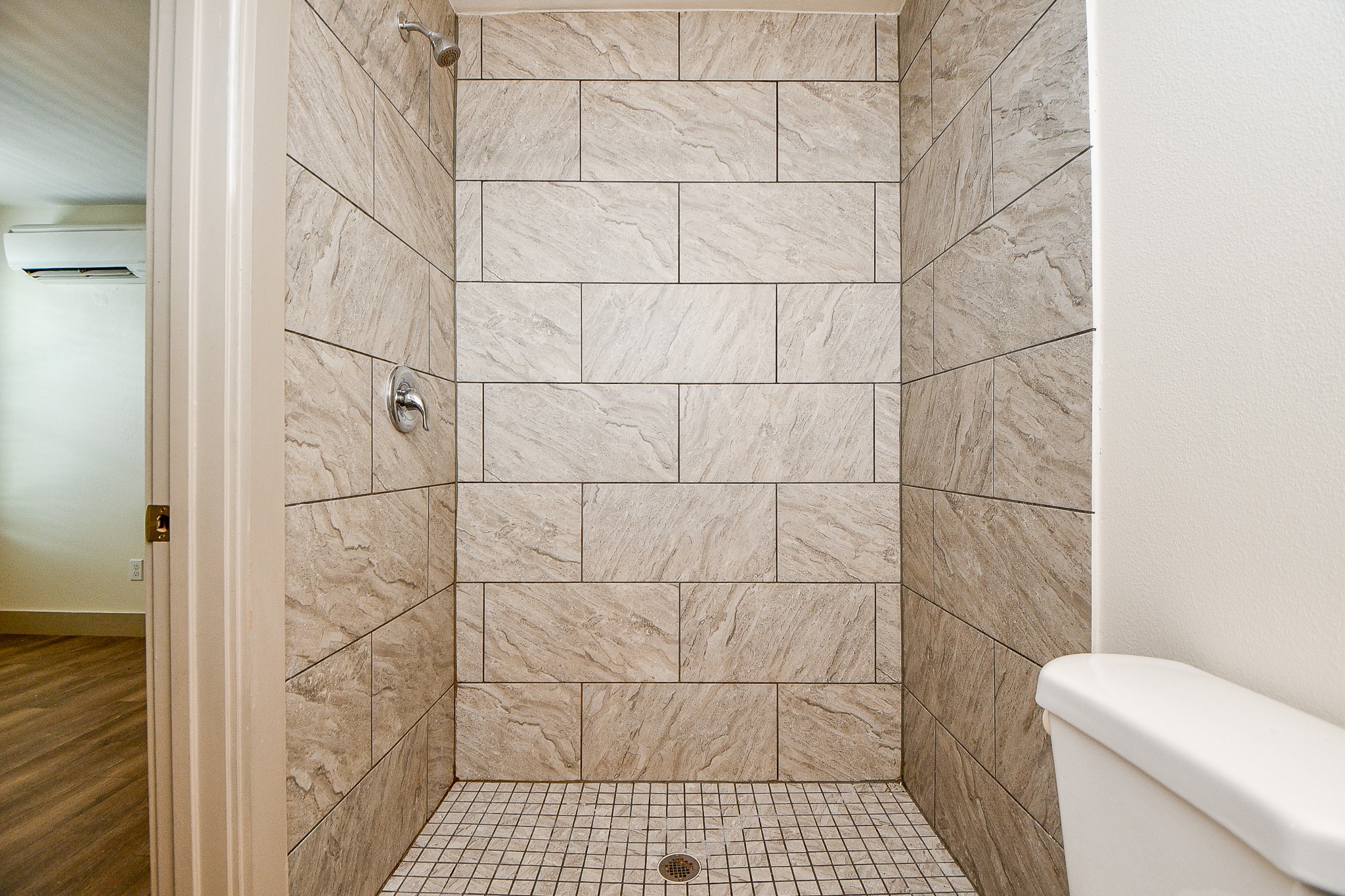 1009 Enid Street 3 Property Photo 21