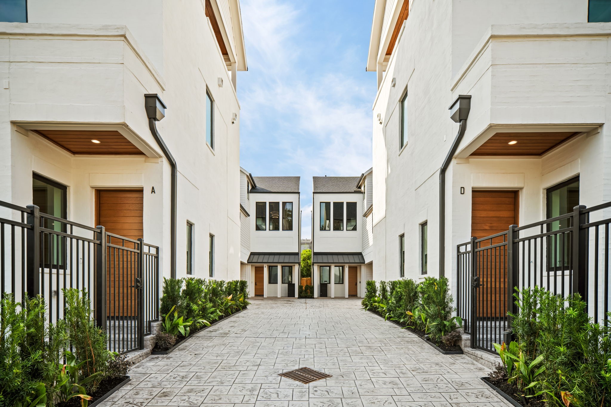 5409 Chevy Chase D