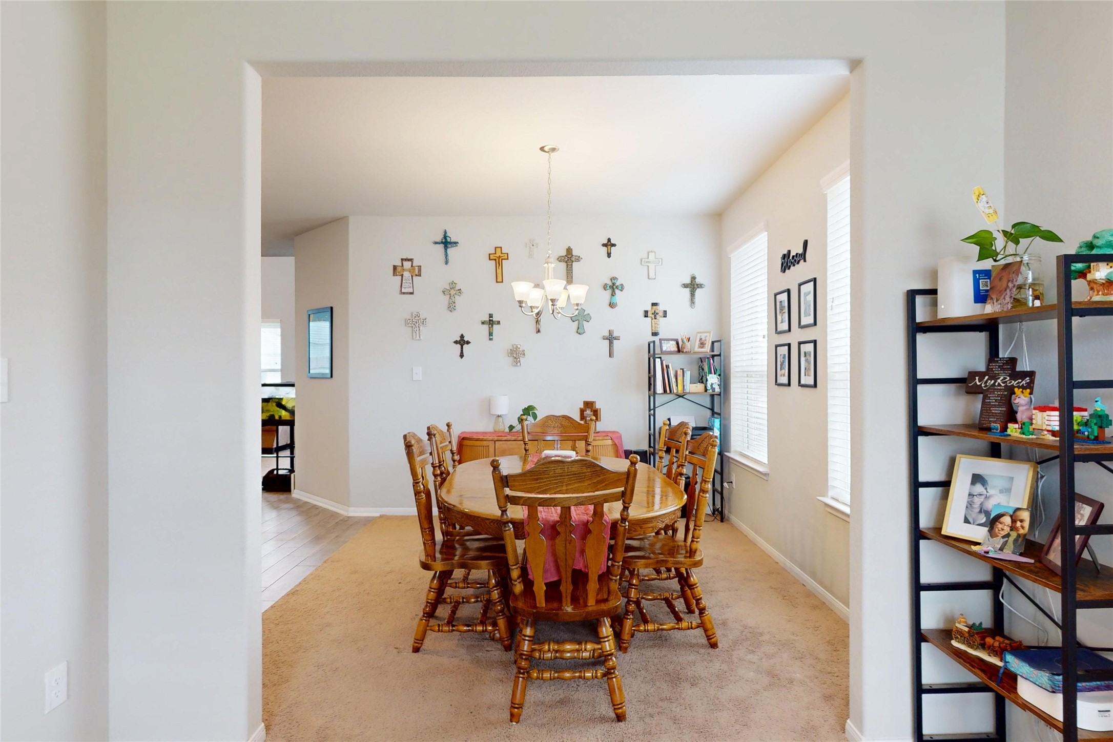 3231 Owl Hollow Drive Property Photo 5