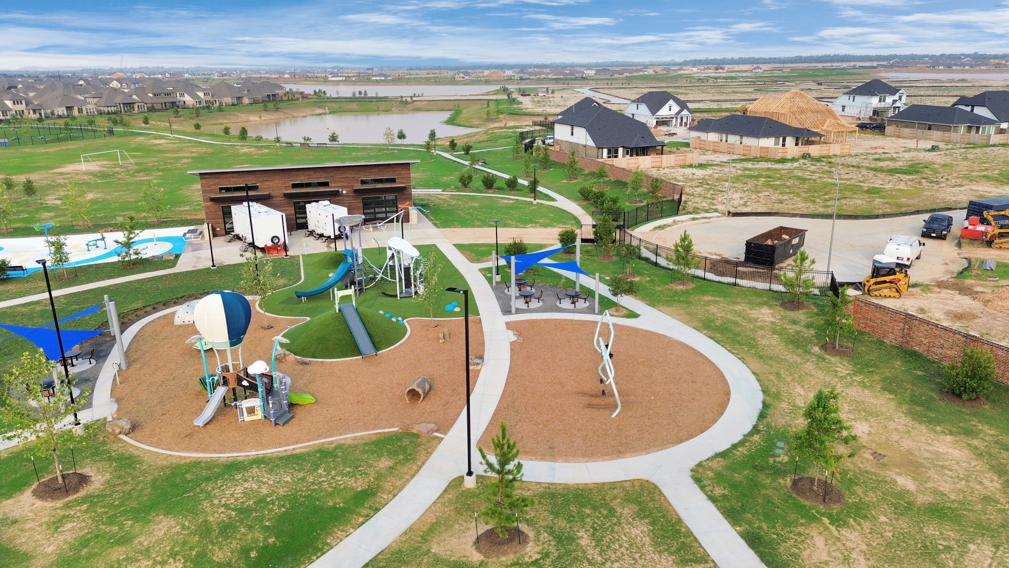 5611 Birchwood Glen Drive Property Photo 2