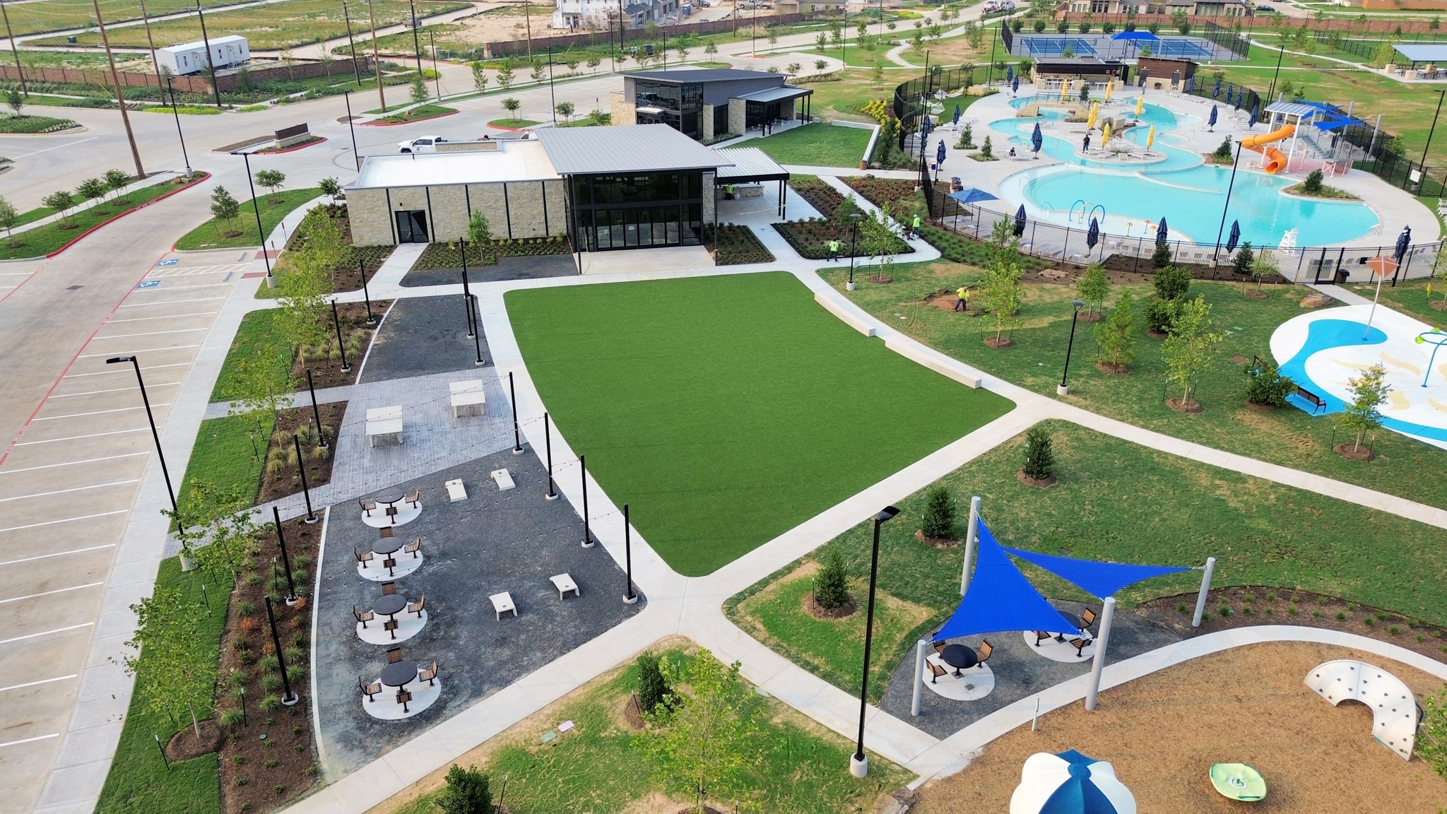 5611 Birchwood Glen Drive Property Photo 3