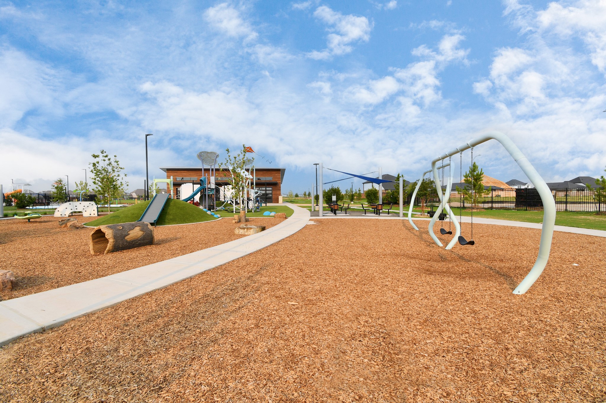 5611 Birchwood Glen Drive Property Photo 18