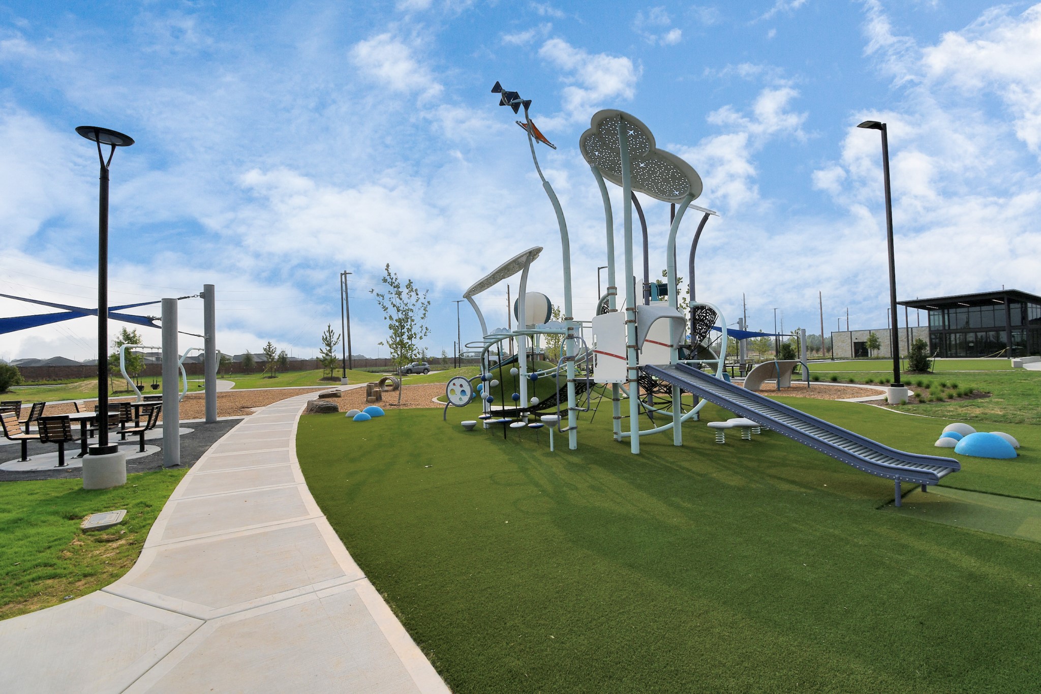 5611 Birchwood Glen Drive Property Photo 21