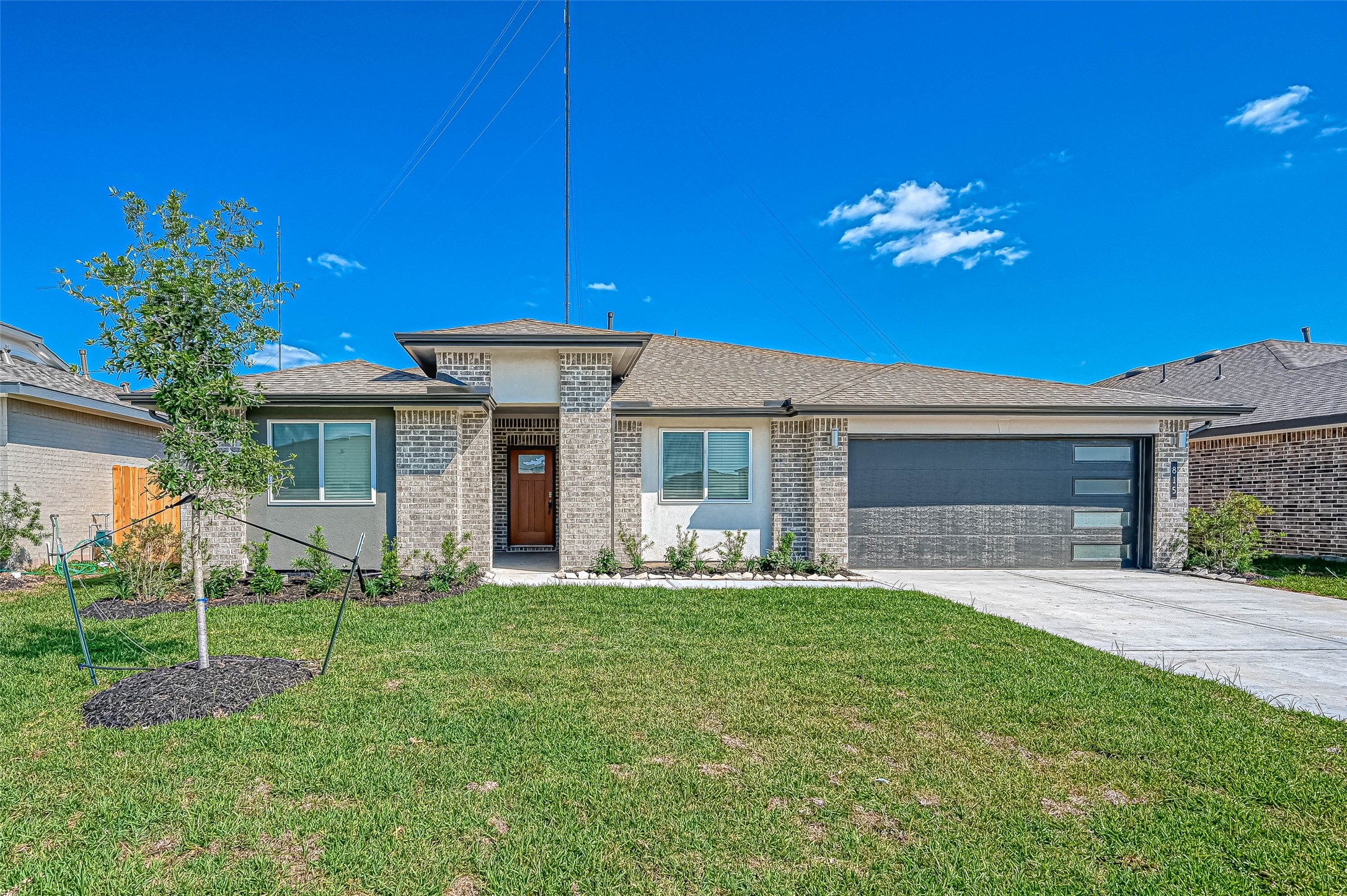 815 Dahlia Petal Dr Property Photo 1