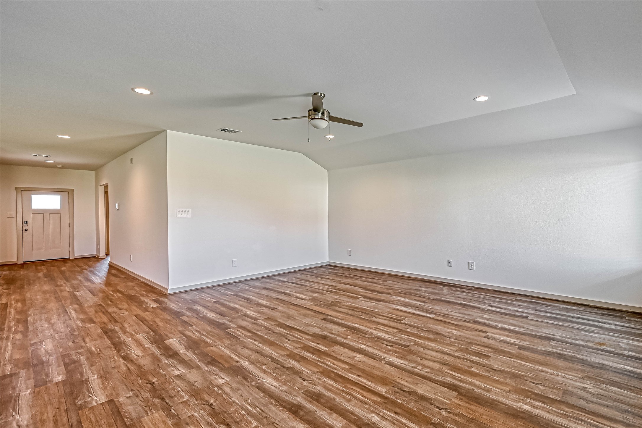 815 Dahlia Petal Dr Property Photo 10