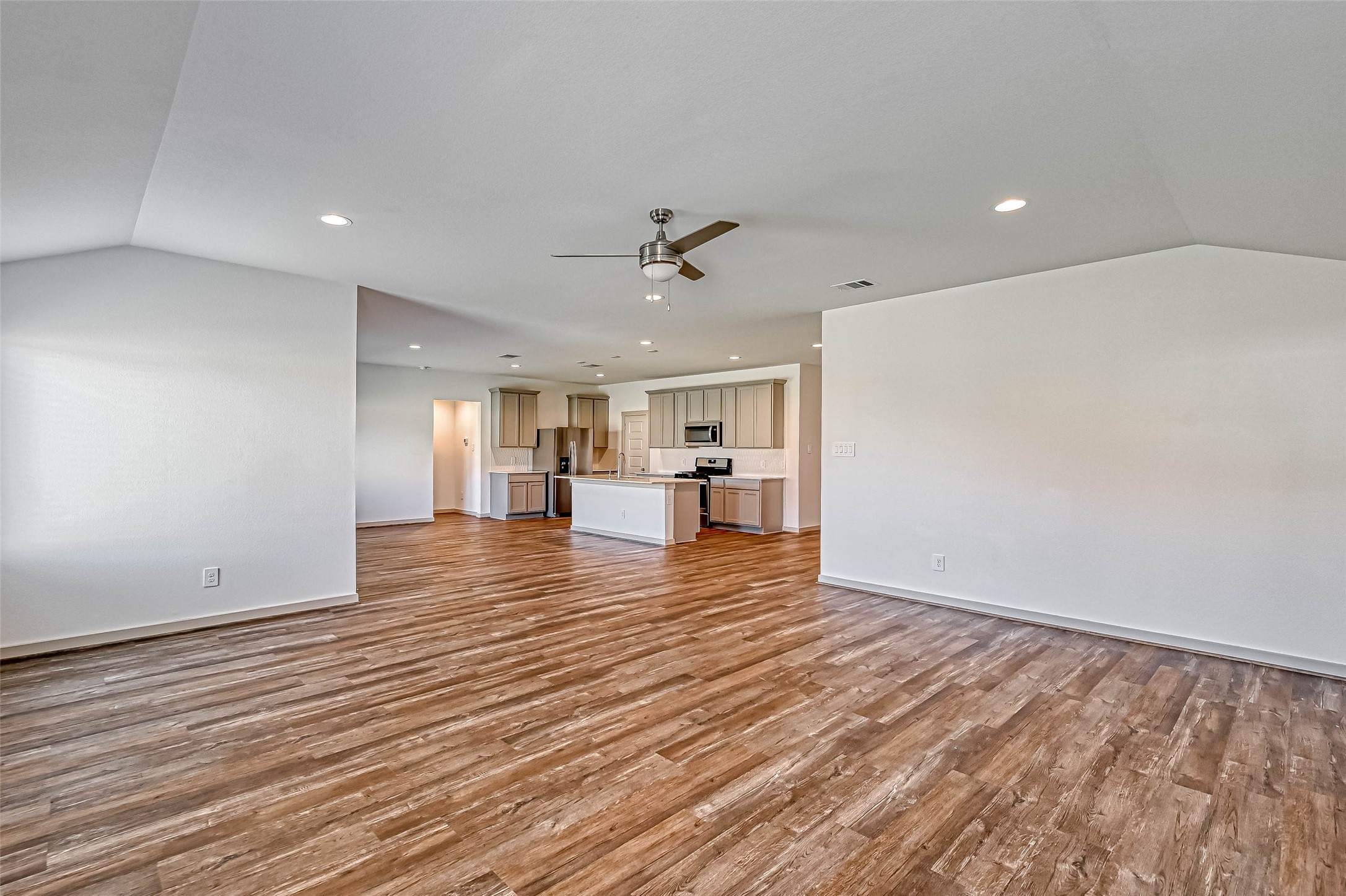 815 Dahlia Petal Dr Property Photo 11