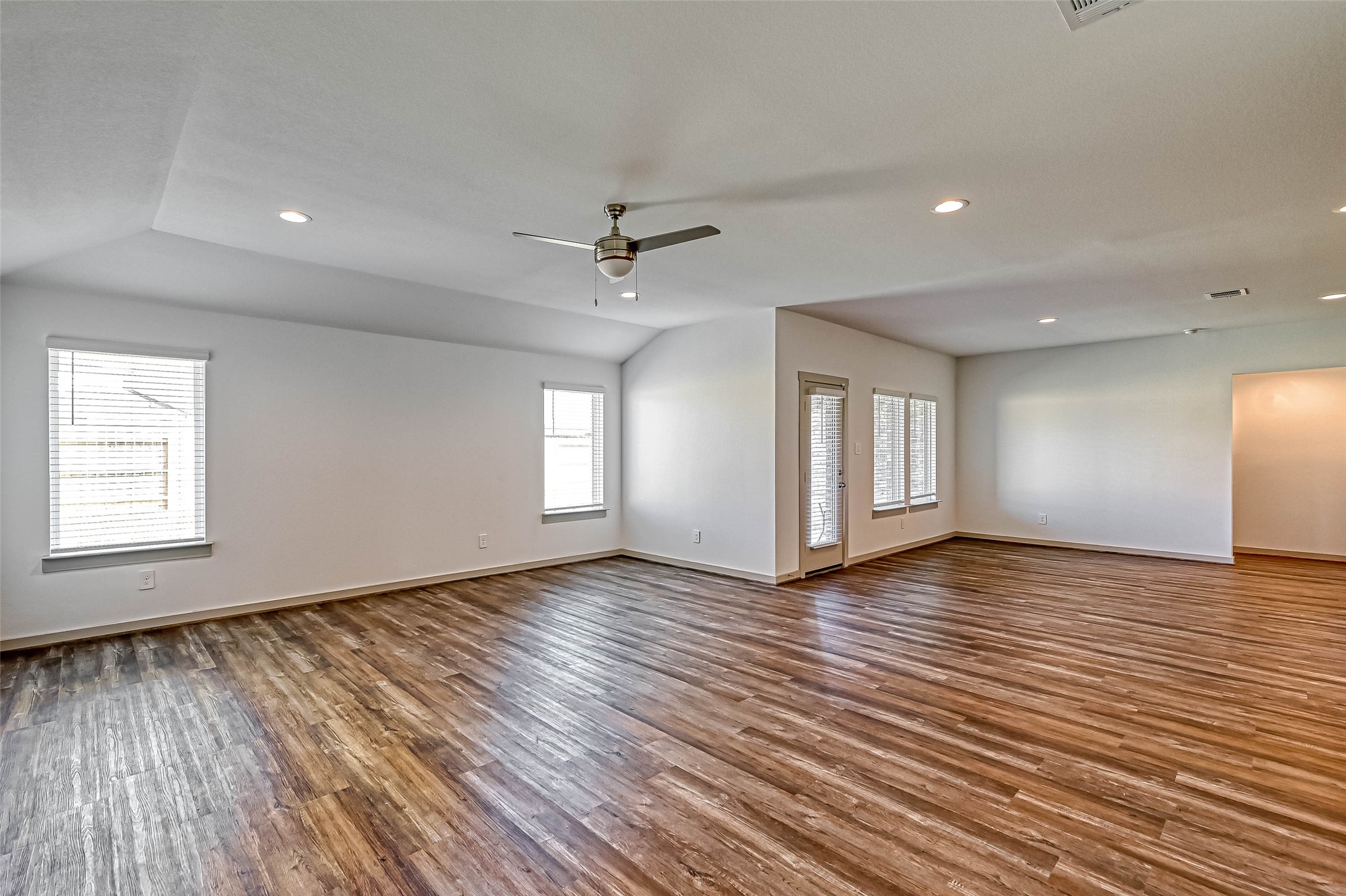 815 Dahlia Petal Dr Property Photo 12