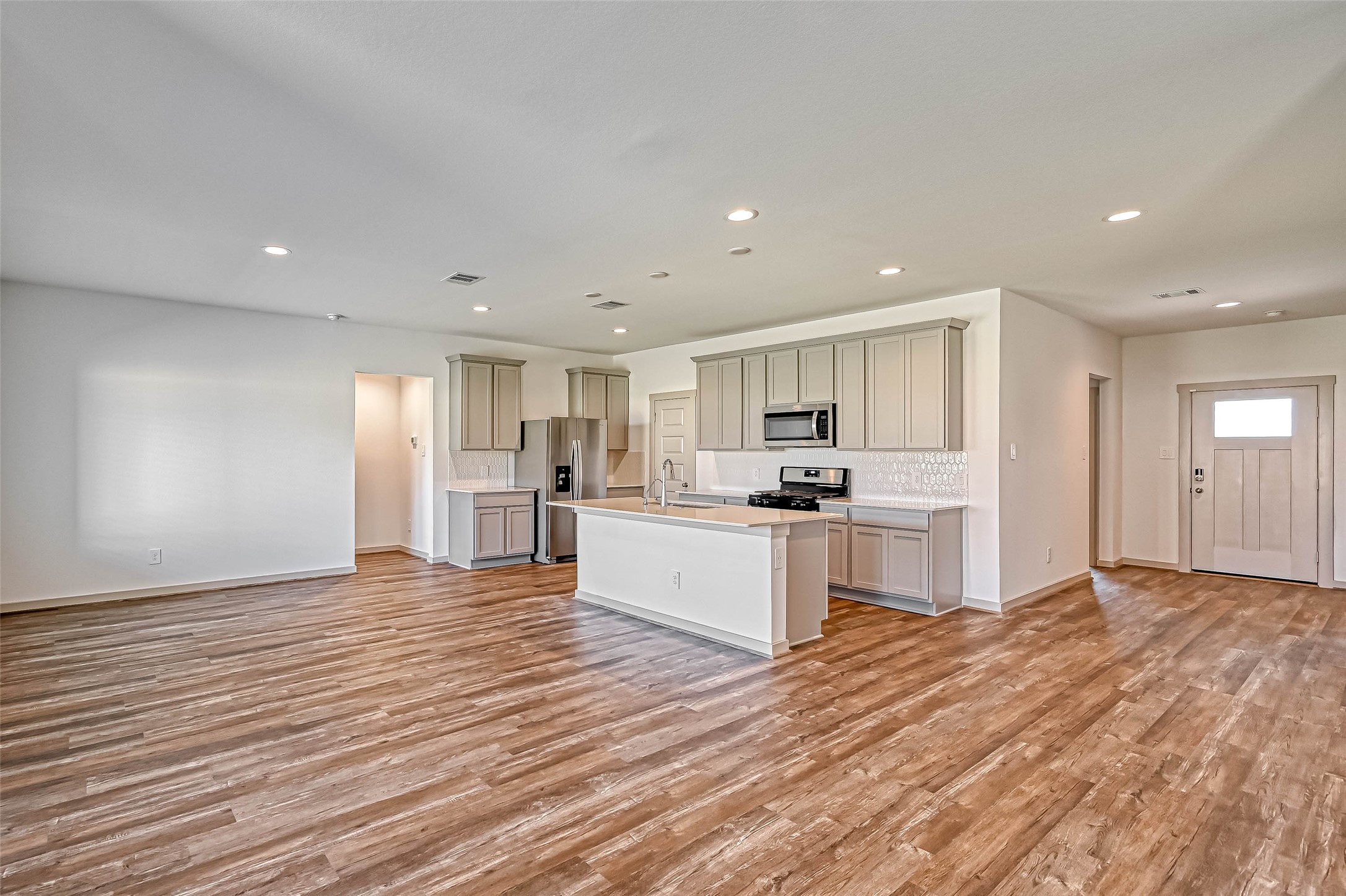 815 Dahlia Petal Dr Property Photo 13