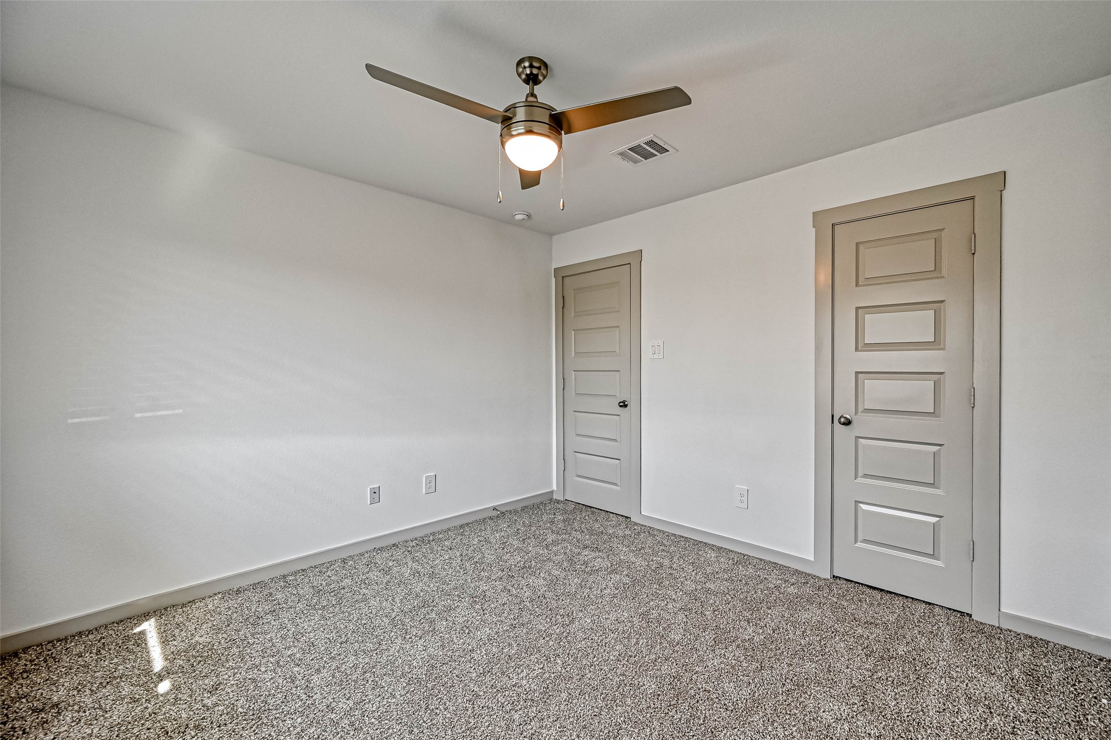 815 Dahlia Petal Dr Property Photo 23