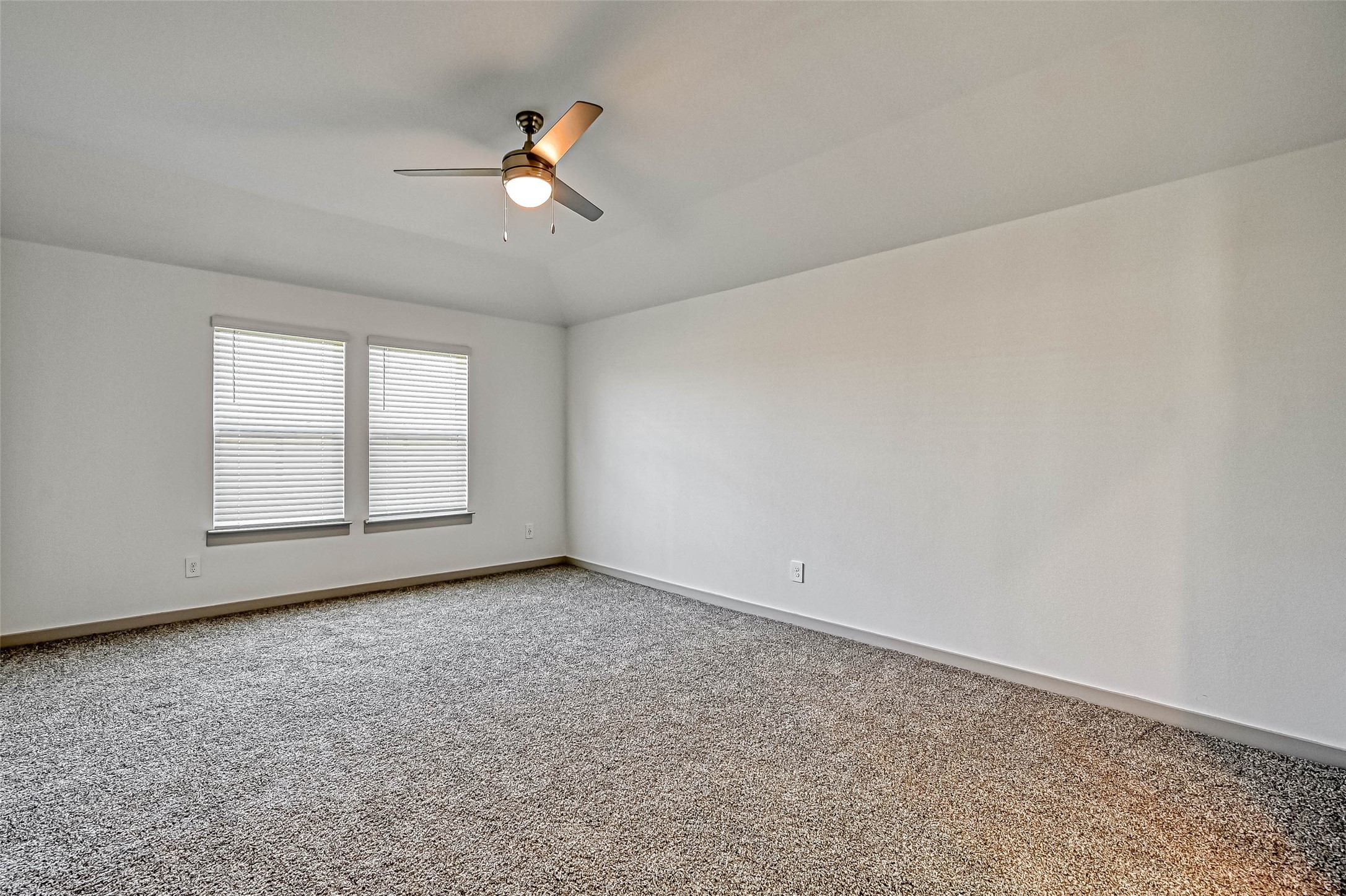 815 Dahlia Petal Dr Property Photo 29