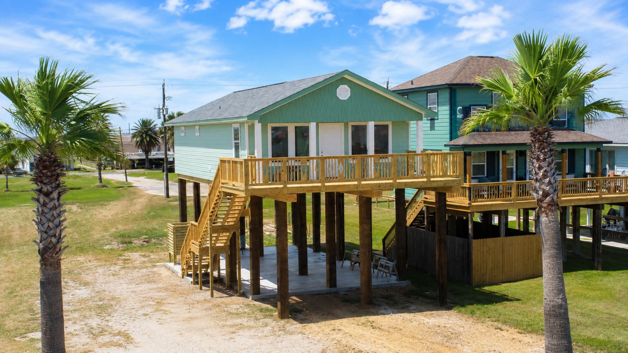312 Surf Dr Property Photo 1