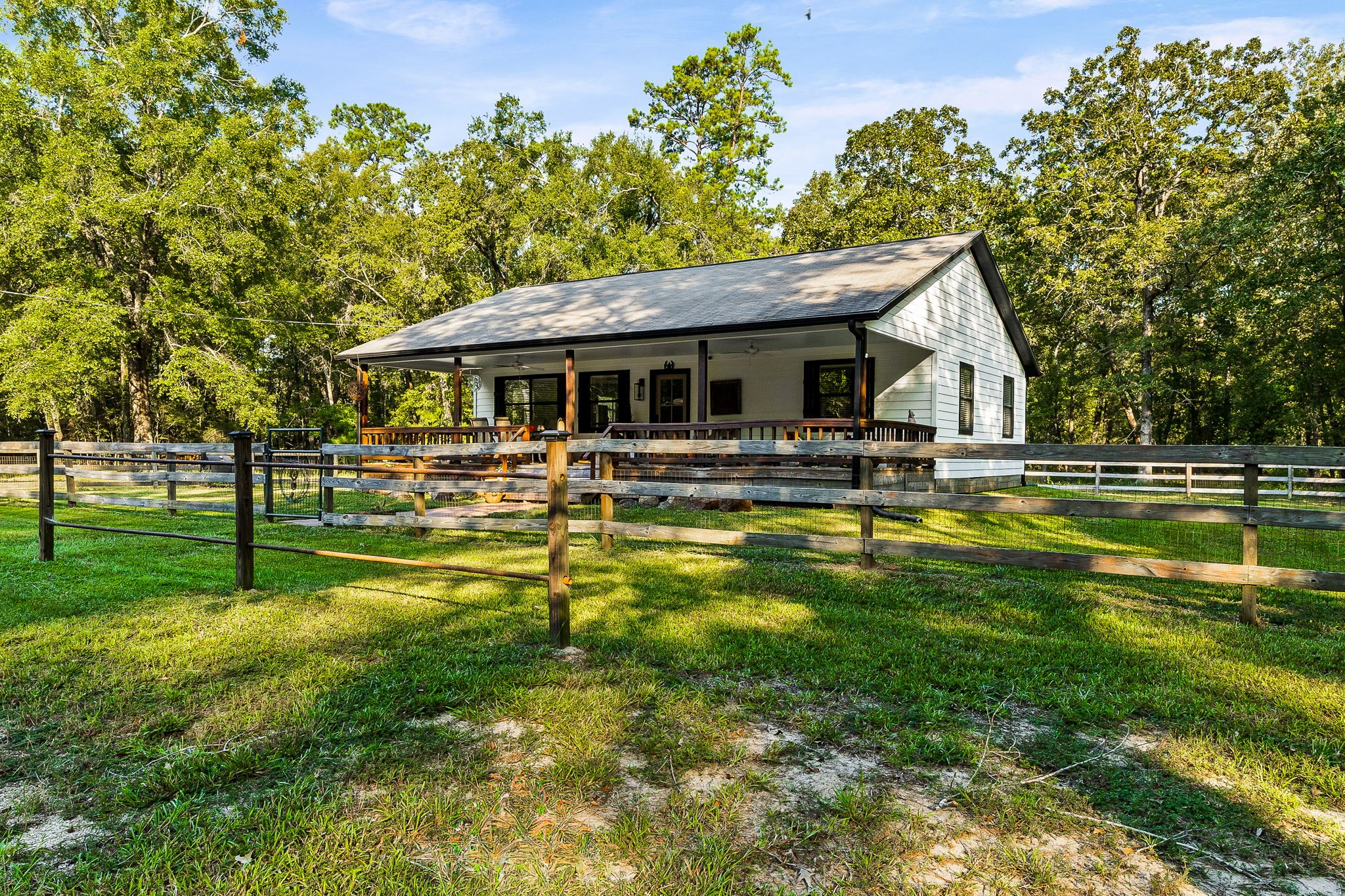 834 County Road Property Photo 3