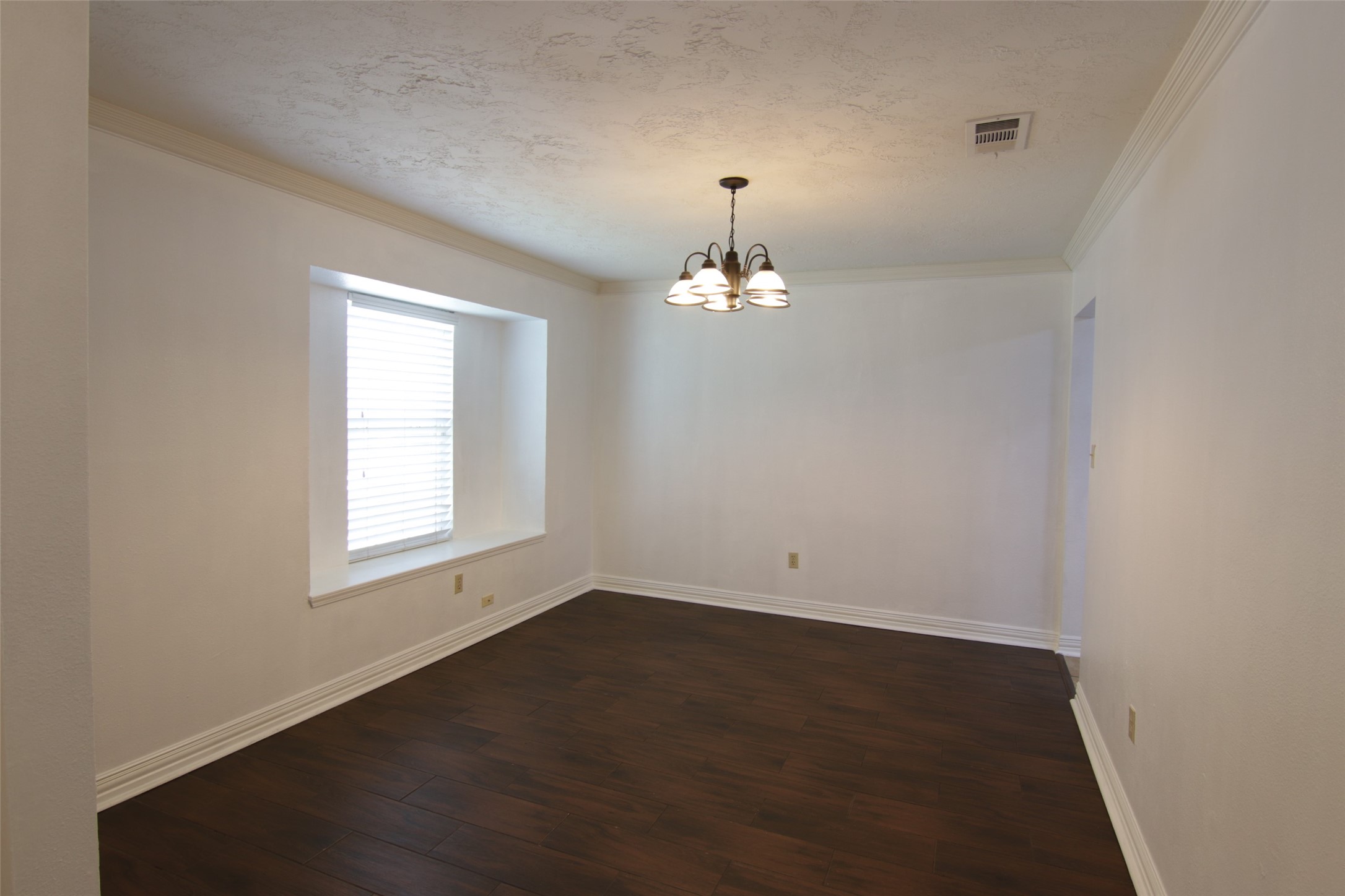10402 Long River Drive Property Photo 2