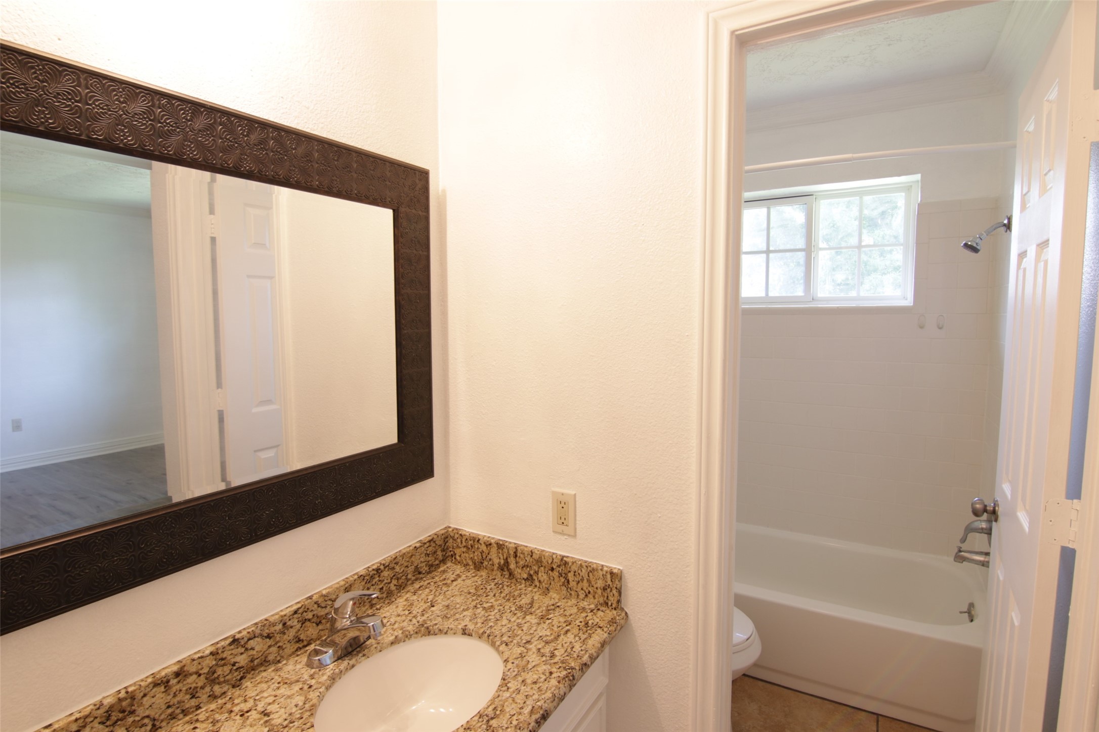 10402 Long River Drive Property Photo 14