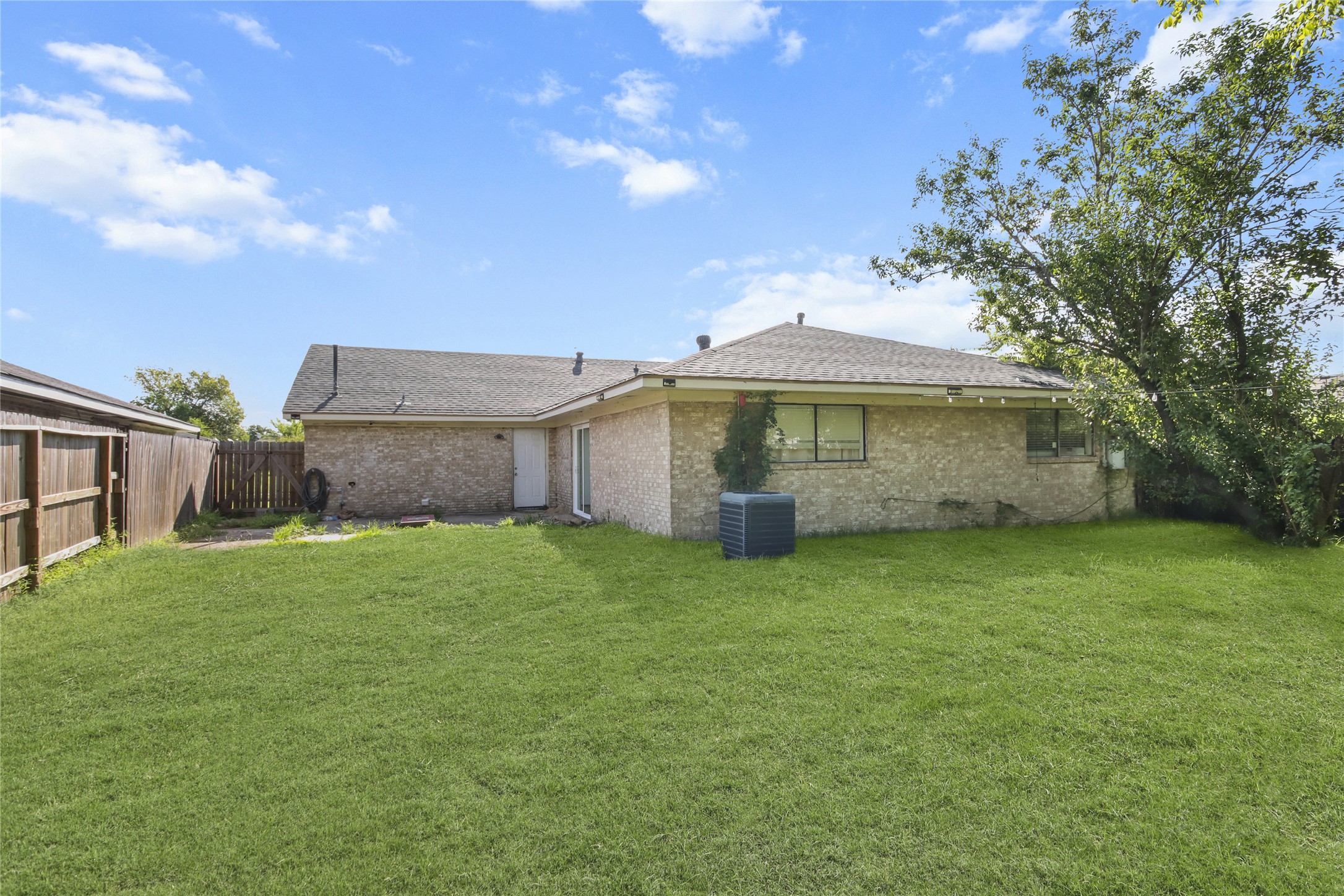 910 Centerwood Drive Property Photo 13