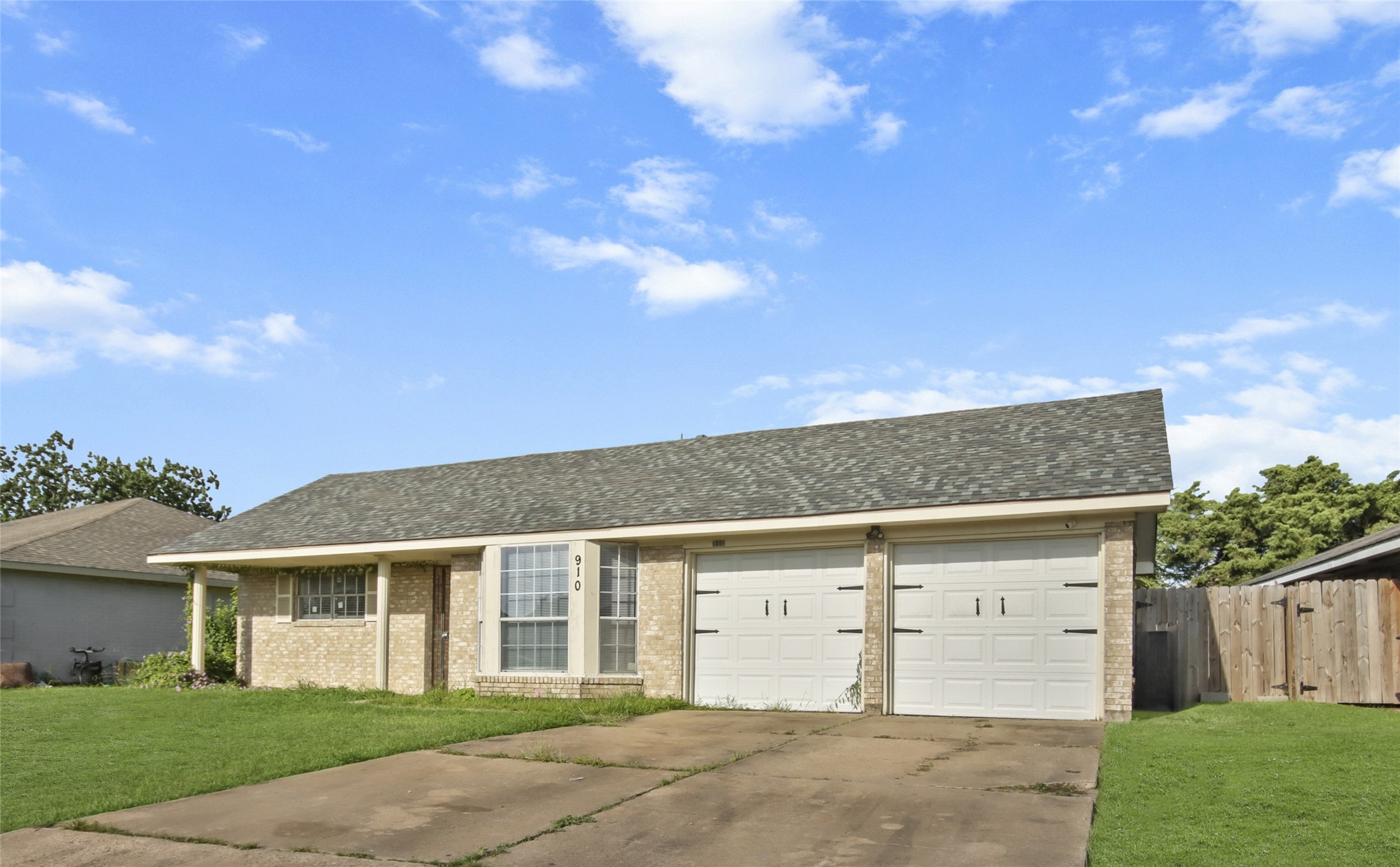 910 Centerwood Drive Property Photo 16