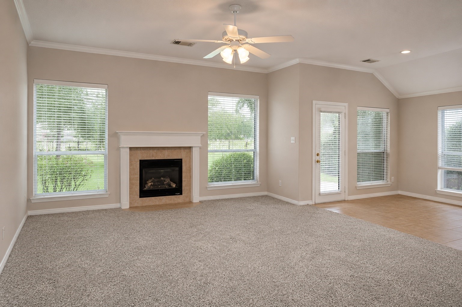 21427 Willow Glade Drive Property Photo 9