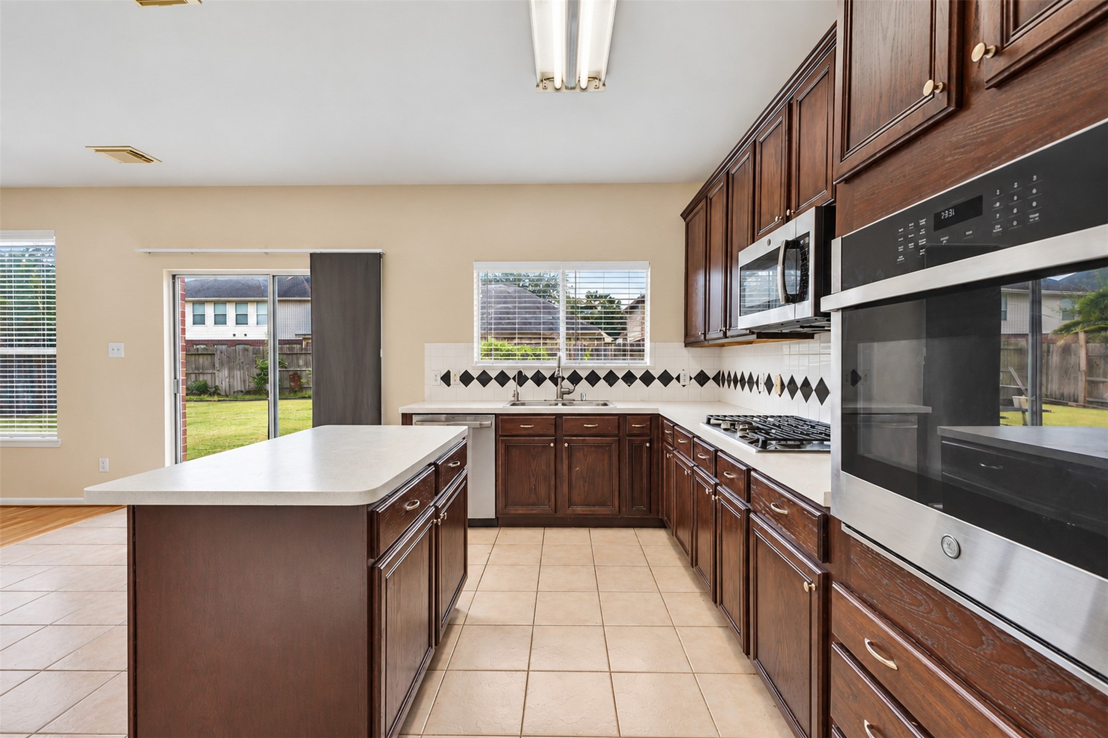 5406 Linden Grove Court Property Photo 20