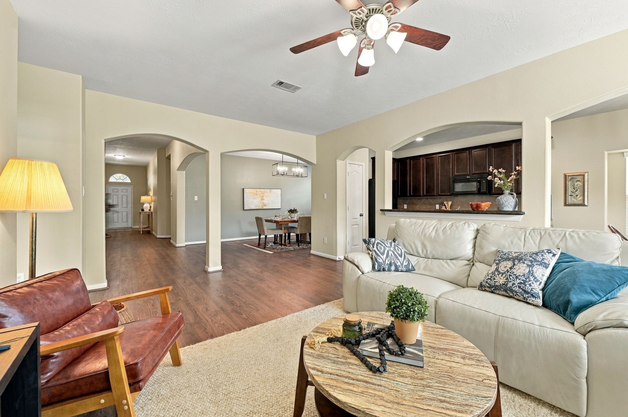 2402 Blue Reef Drive Property Photo 10