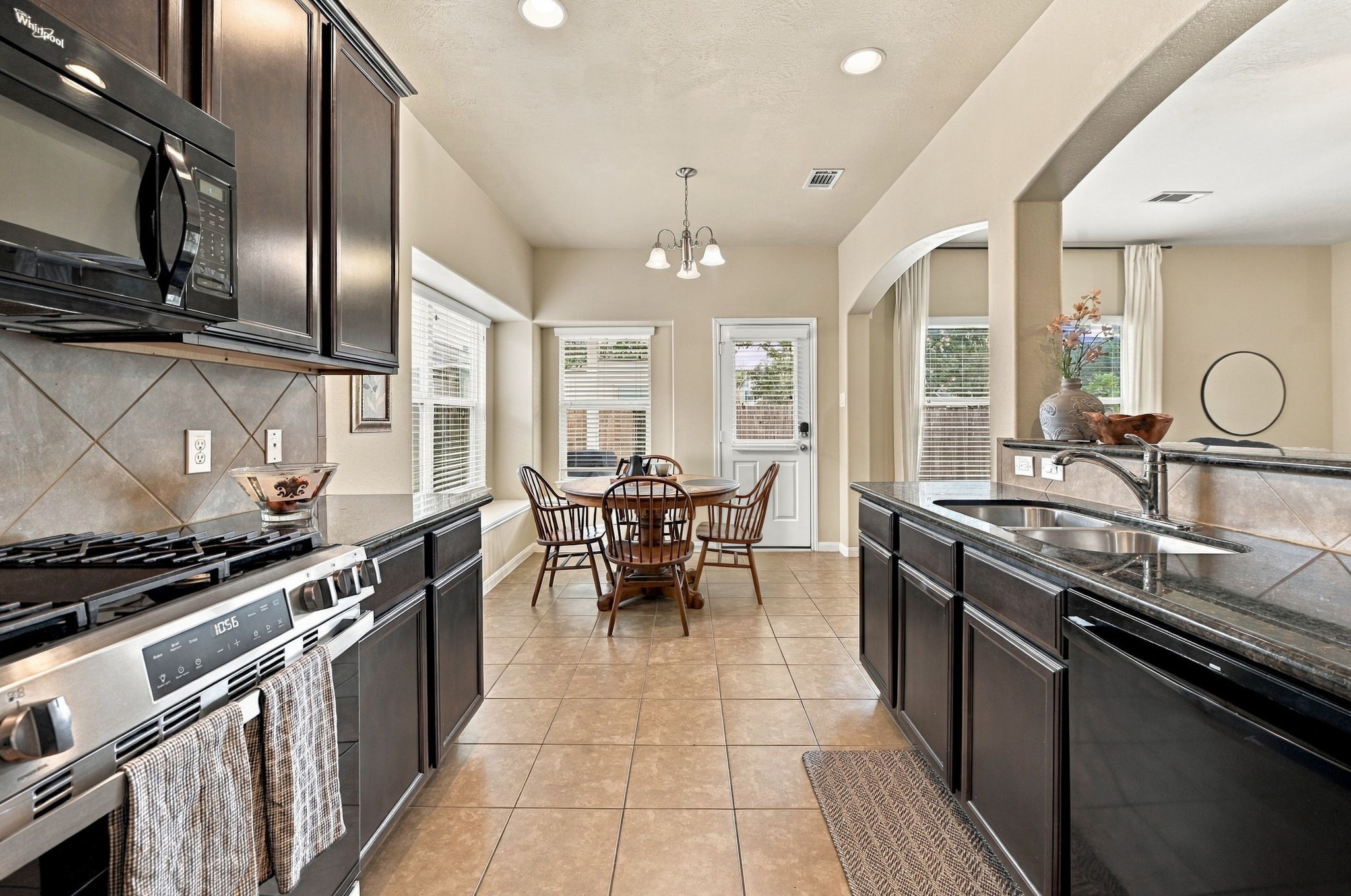 2402 Blue Reef Drive Property Photo 11