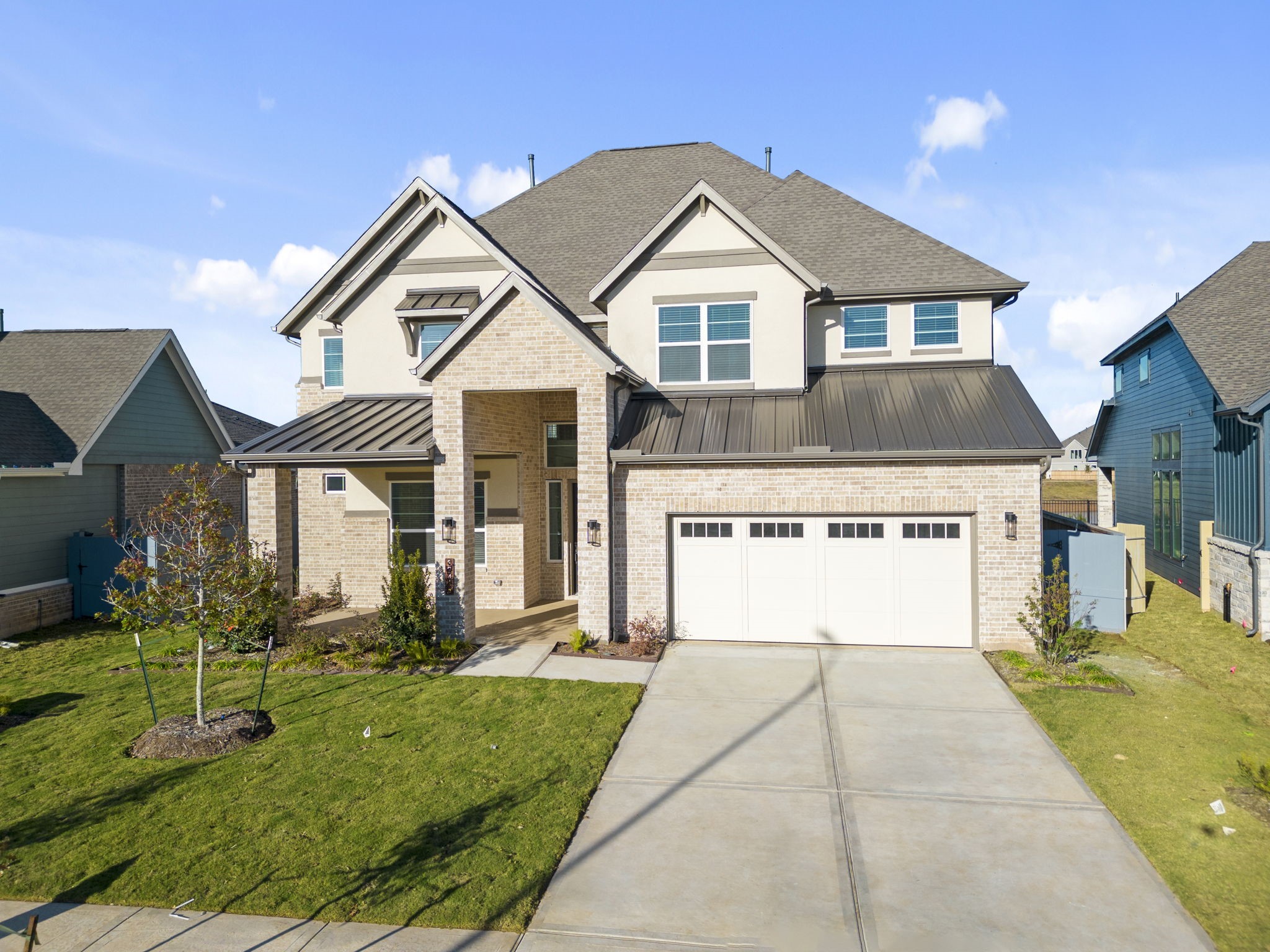 32429 Forktail Lake Drive Property Photo 1