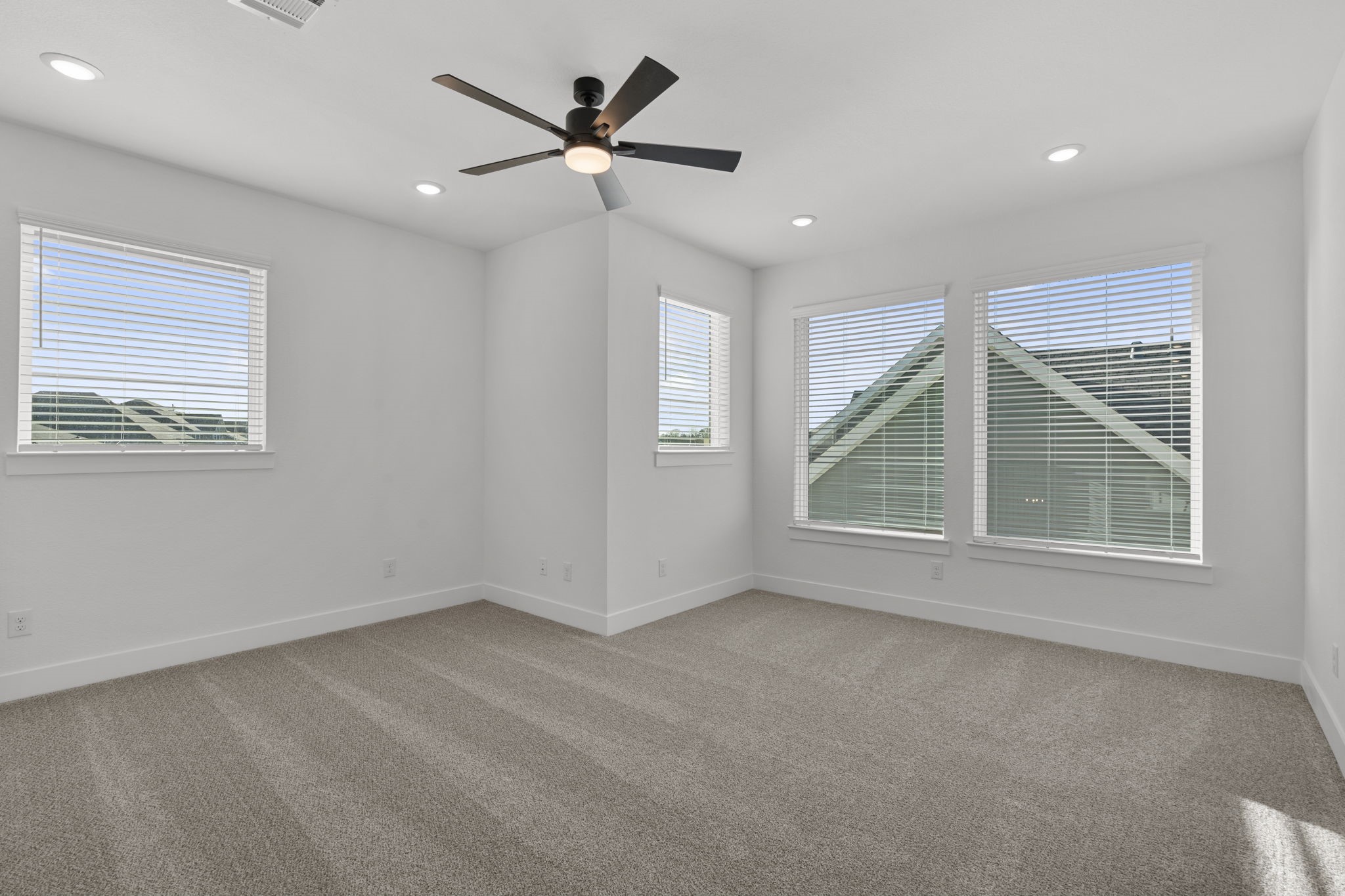 32429 Forktail Lake Drive Property Photo 23