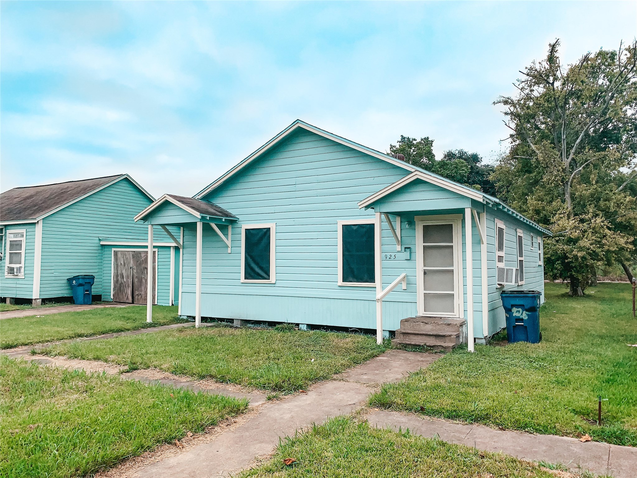 925 4th Avenue N Property Photo 1