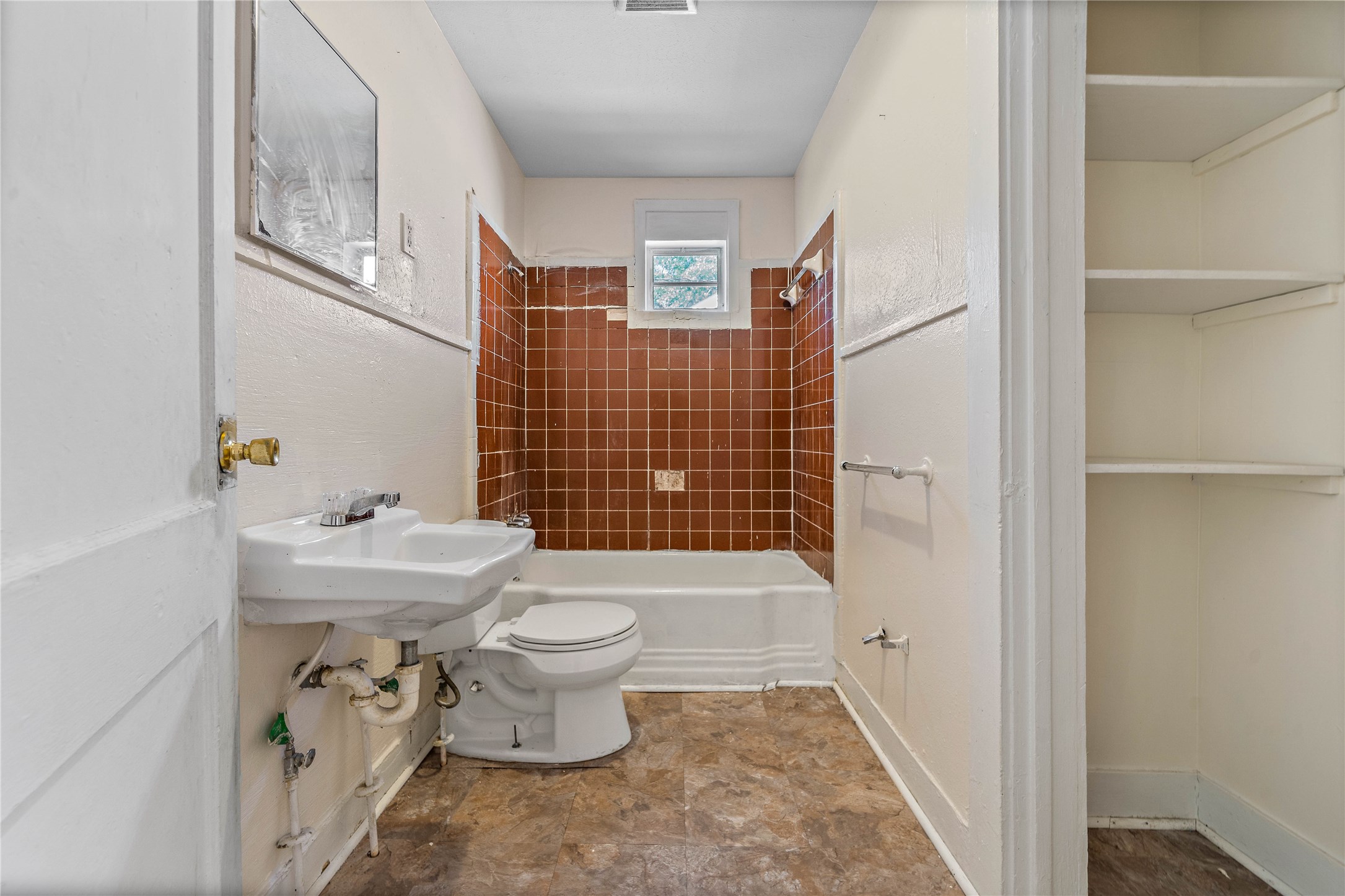 925 4th Avenue N Property Photo 9