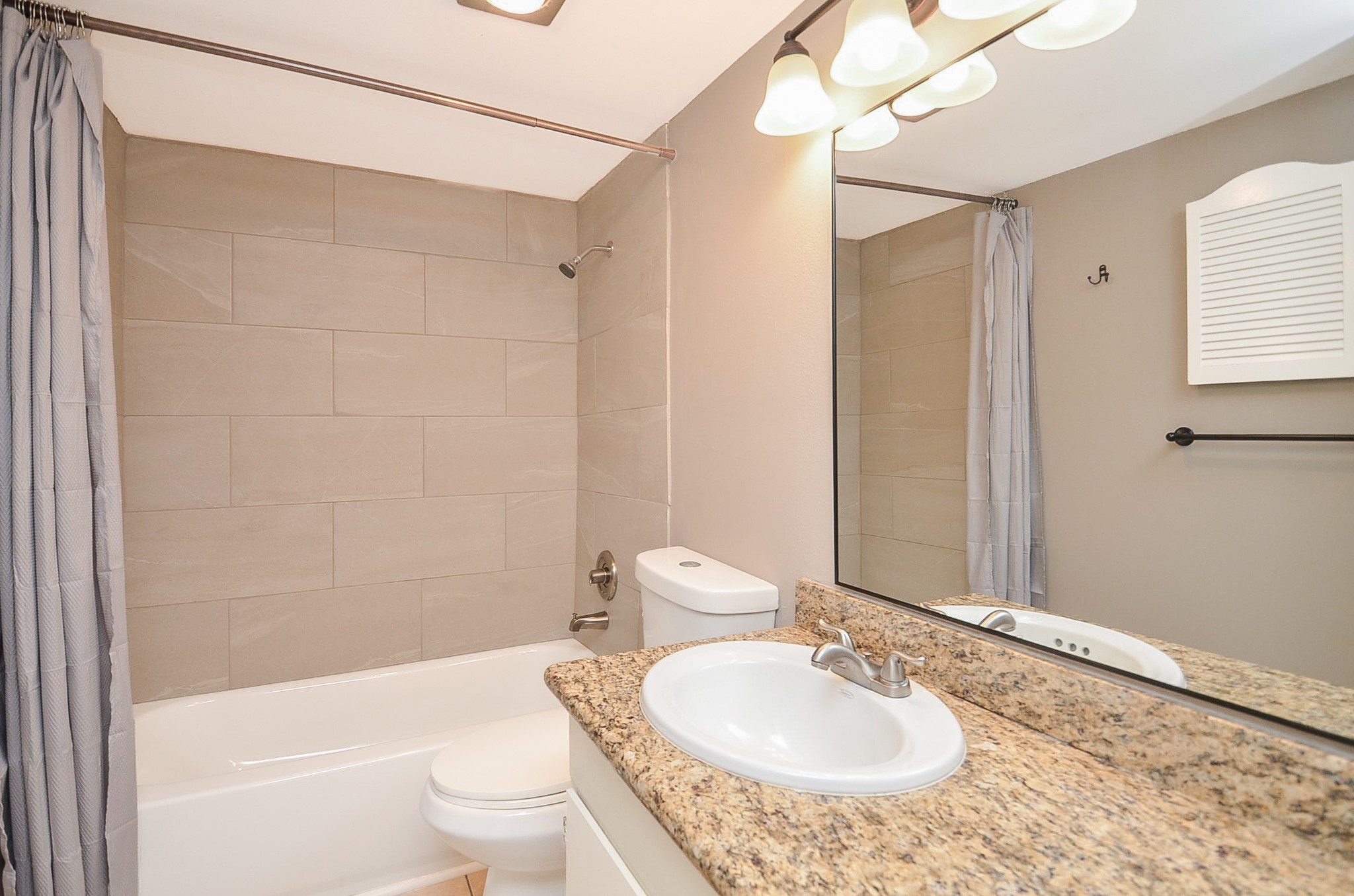 850 Threadneedle Street 75 Property Photo 21