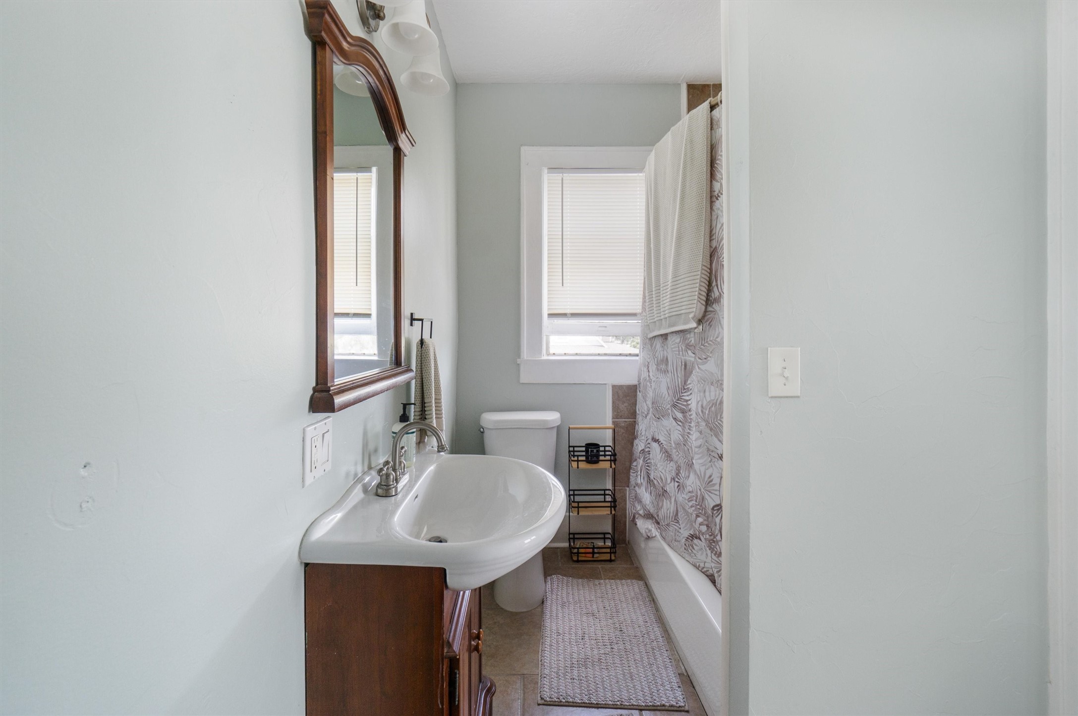 1108 Broadway Street Property Photo 8