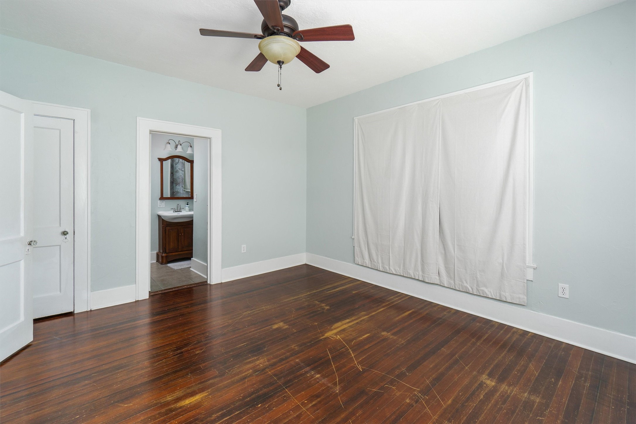 1108 Broadway Street Property Photo 14