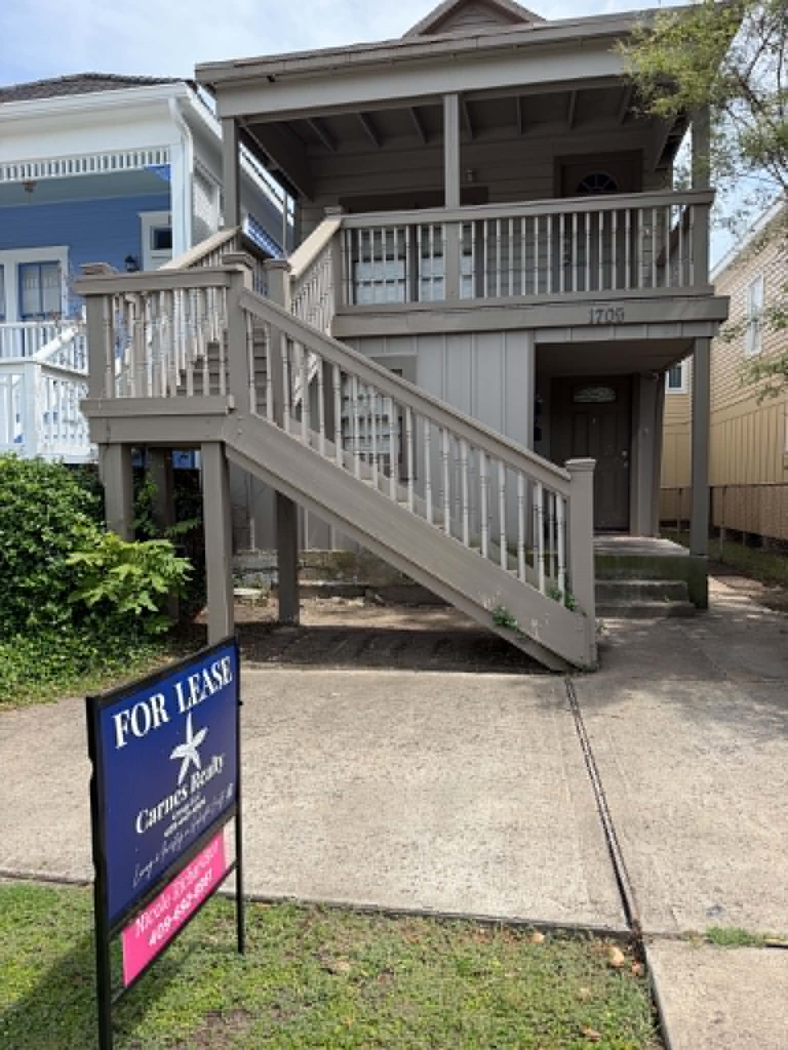 1709 Avenue L UP Property Photo 1