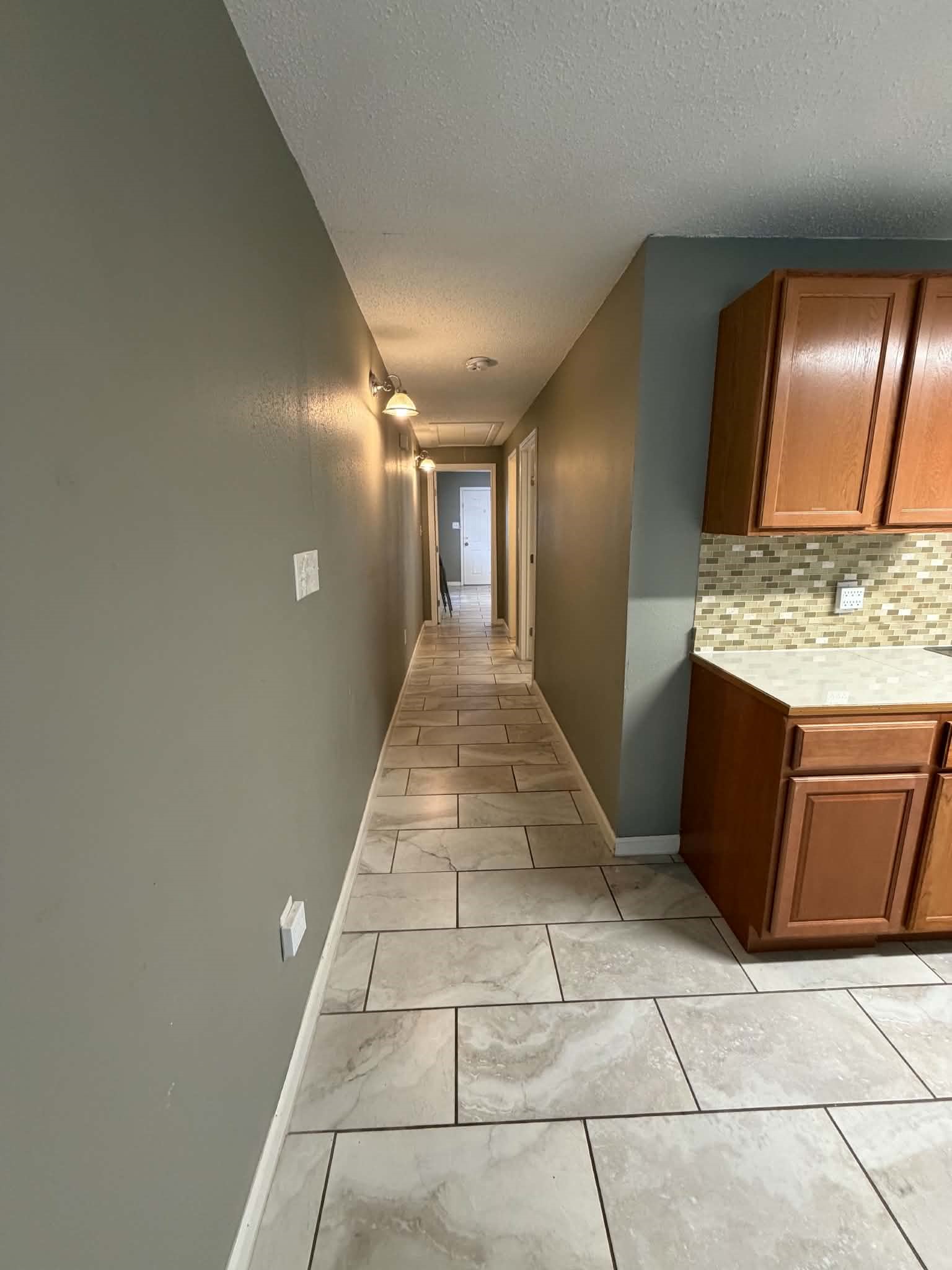 1709 Avenue L Up Property Photo 6