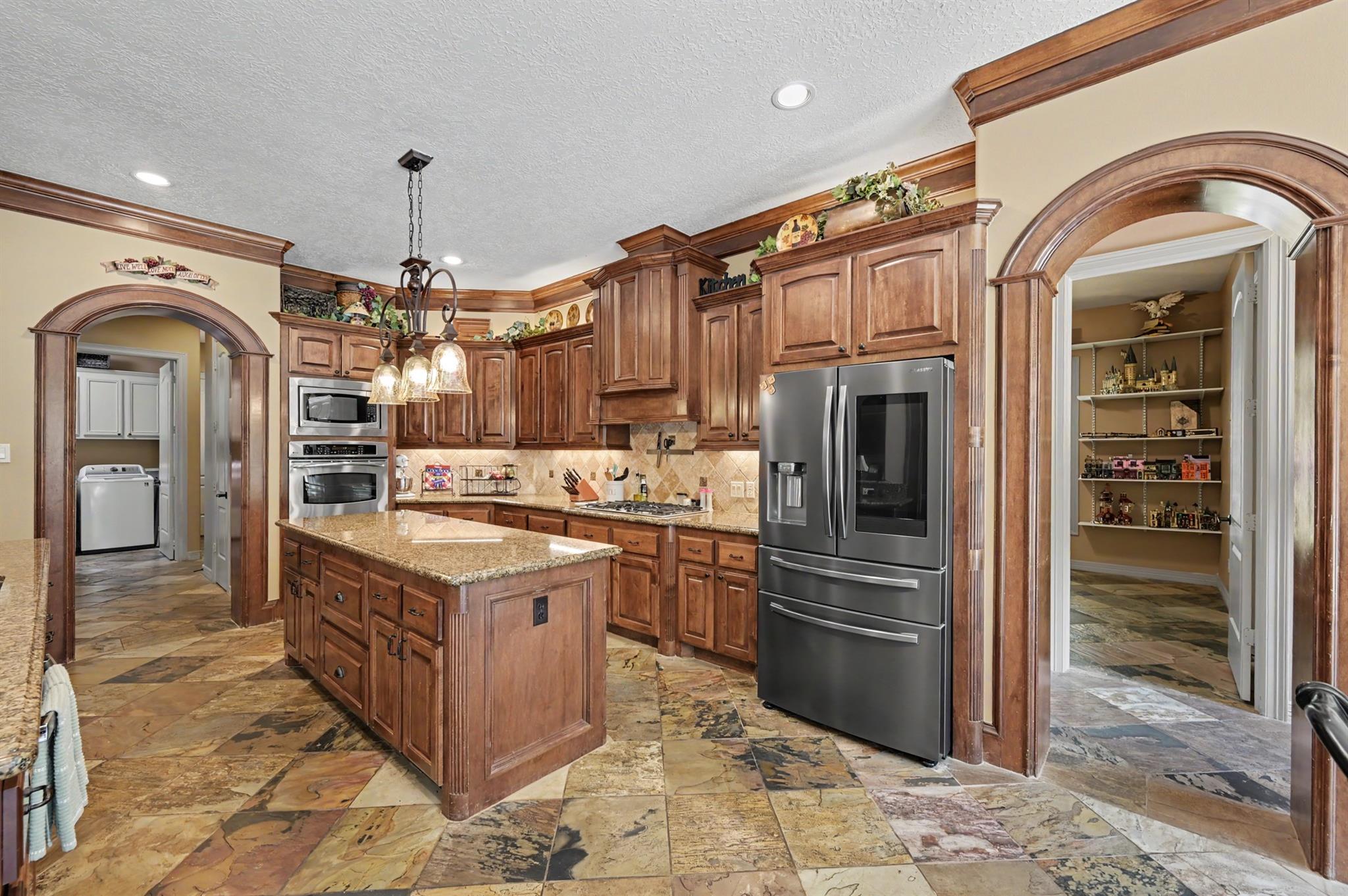 27706 Braydon Court, Spring Tx 77386 Property Photo 9