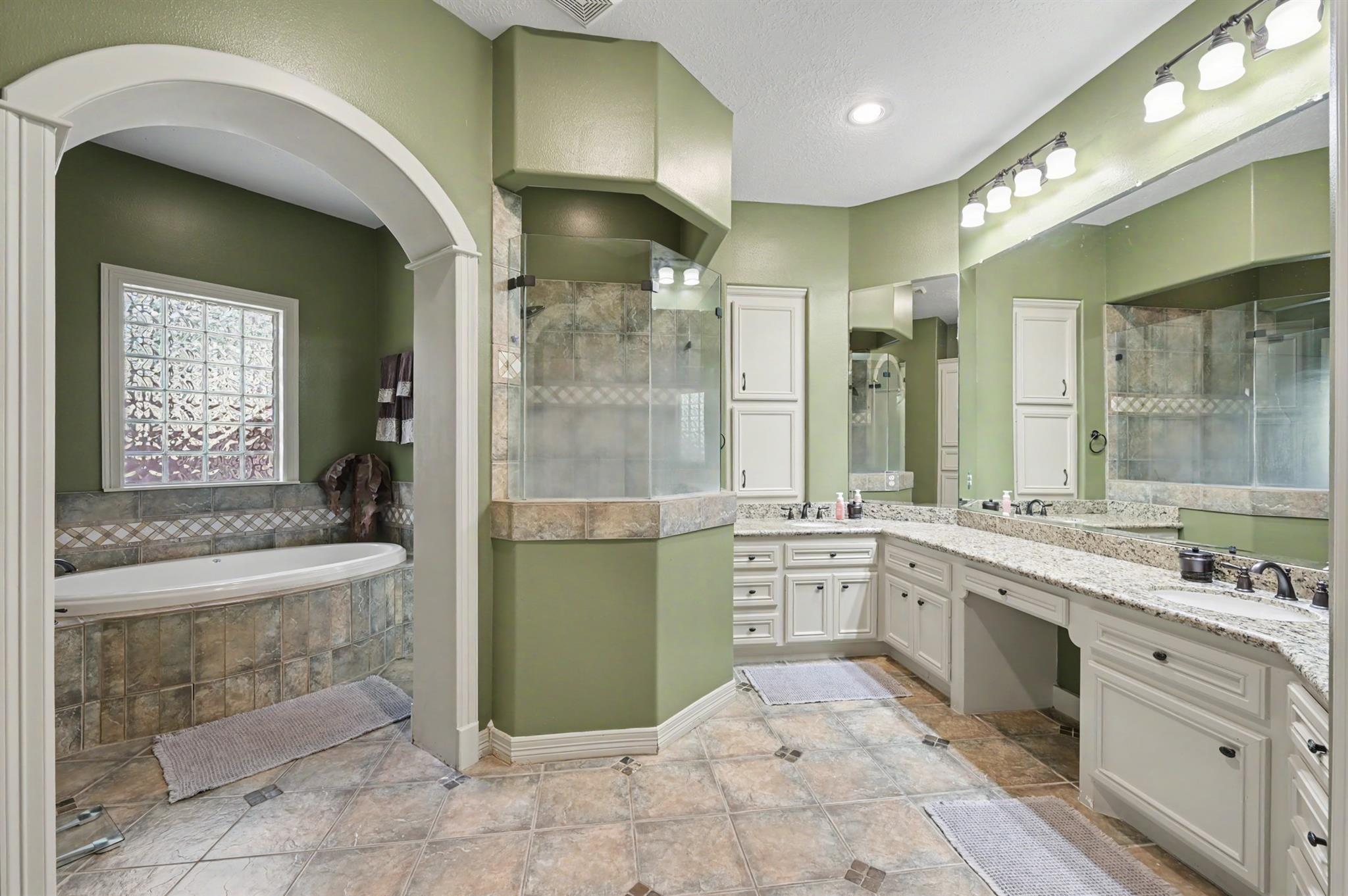 27706 Braydon Court, Spring Tx 77386 Property Photo 17