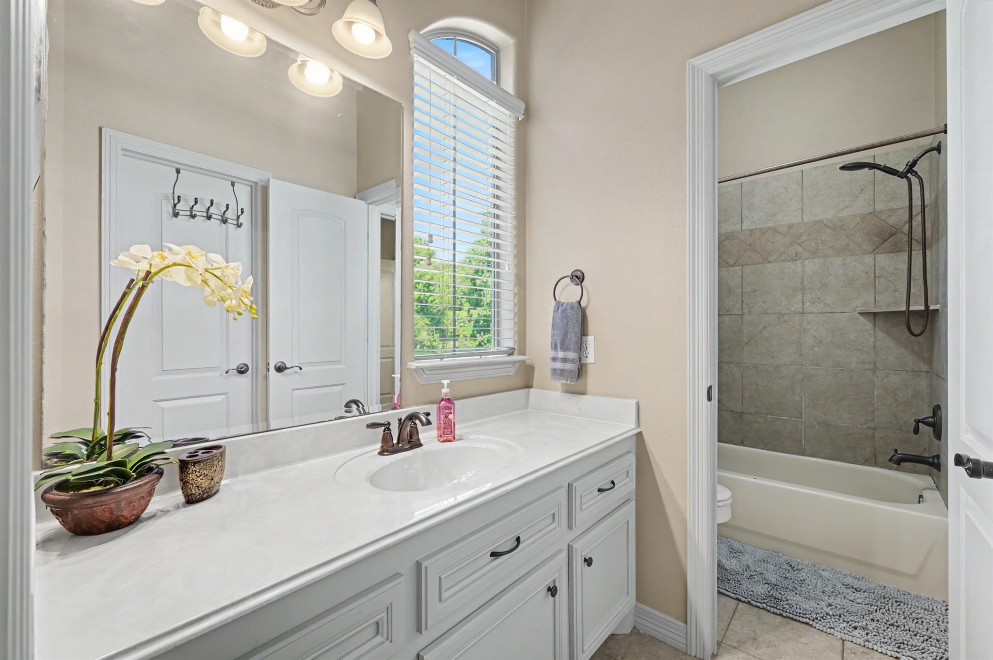 27706 Braydon Court, Spring Tx 77386 Property Photo 31