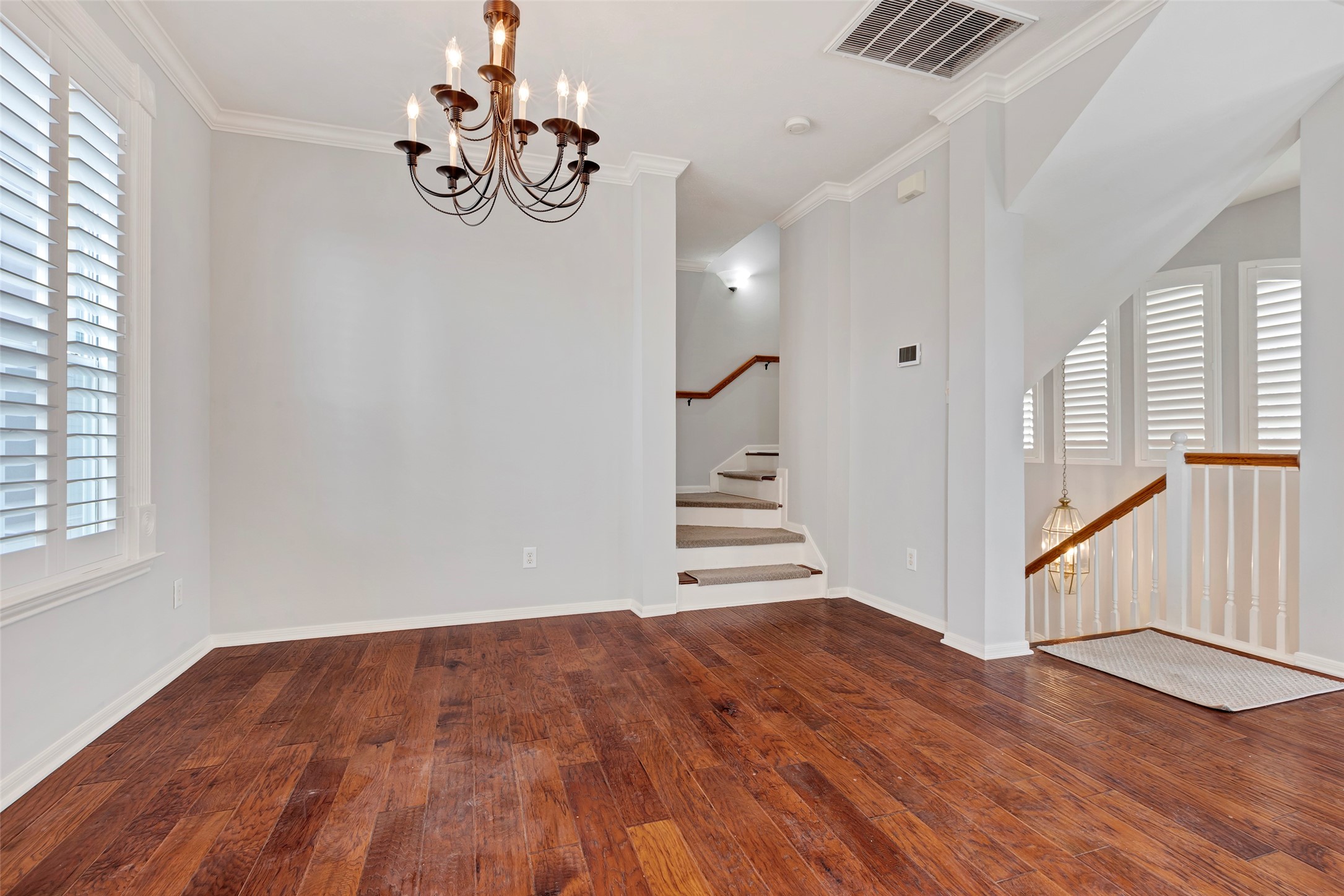 1508 Crocker Street Property Photo 6