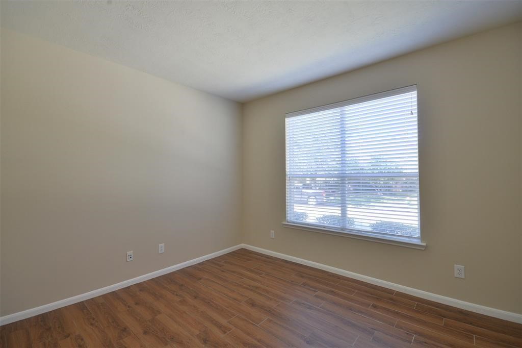 17210 Mitchell Pass Lane Property Photo 9