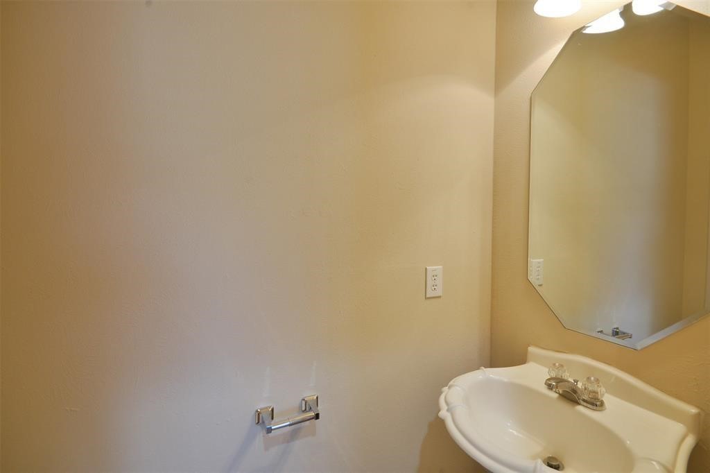 17210 Mitchell Pass Lane Property Photo 19
