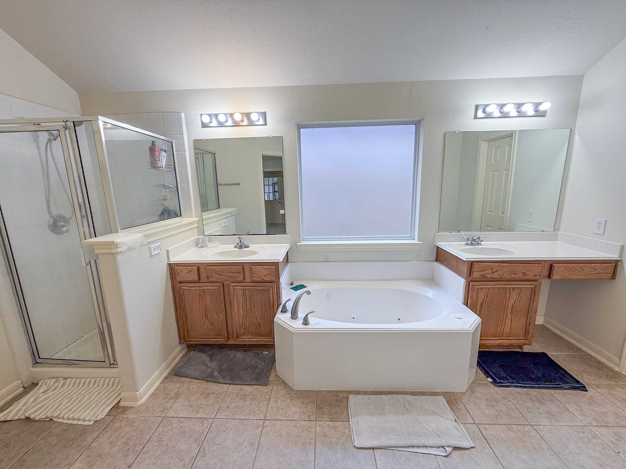 8027 Daylilly Creek Drive Property Photo 6